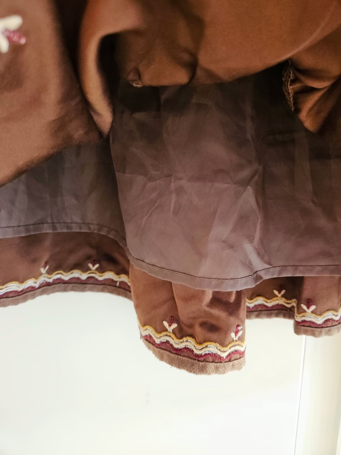 [착용샷] 빈티지 스웨이드 자수 캉캉스커트 상품이미지5