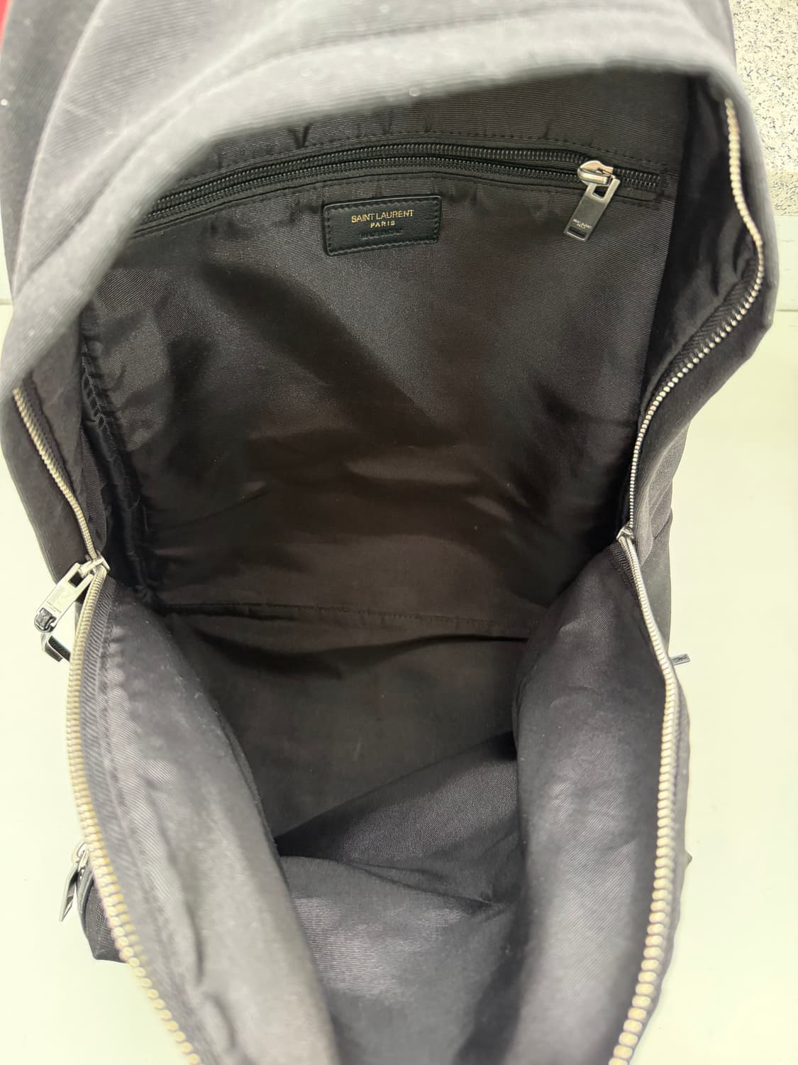 정품) 생로랑 캔버스 클래식 시티백 백팩  상품이미지6