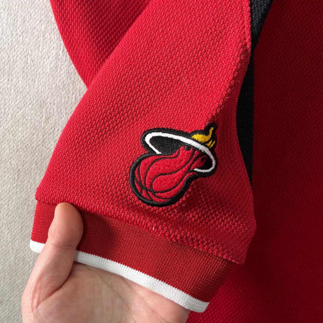 100 나이키 NBA 마이애미 히트 긴팔 스웻셔츠 상품이미지4