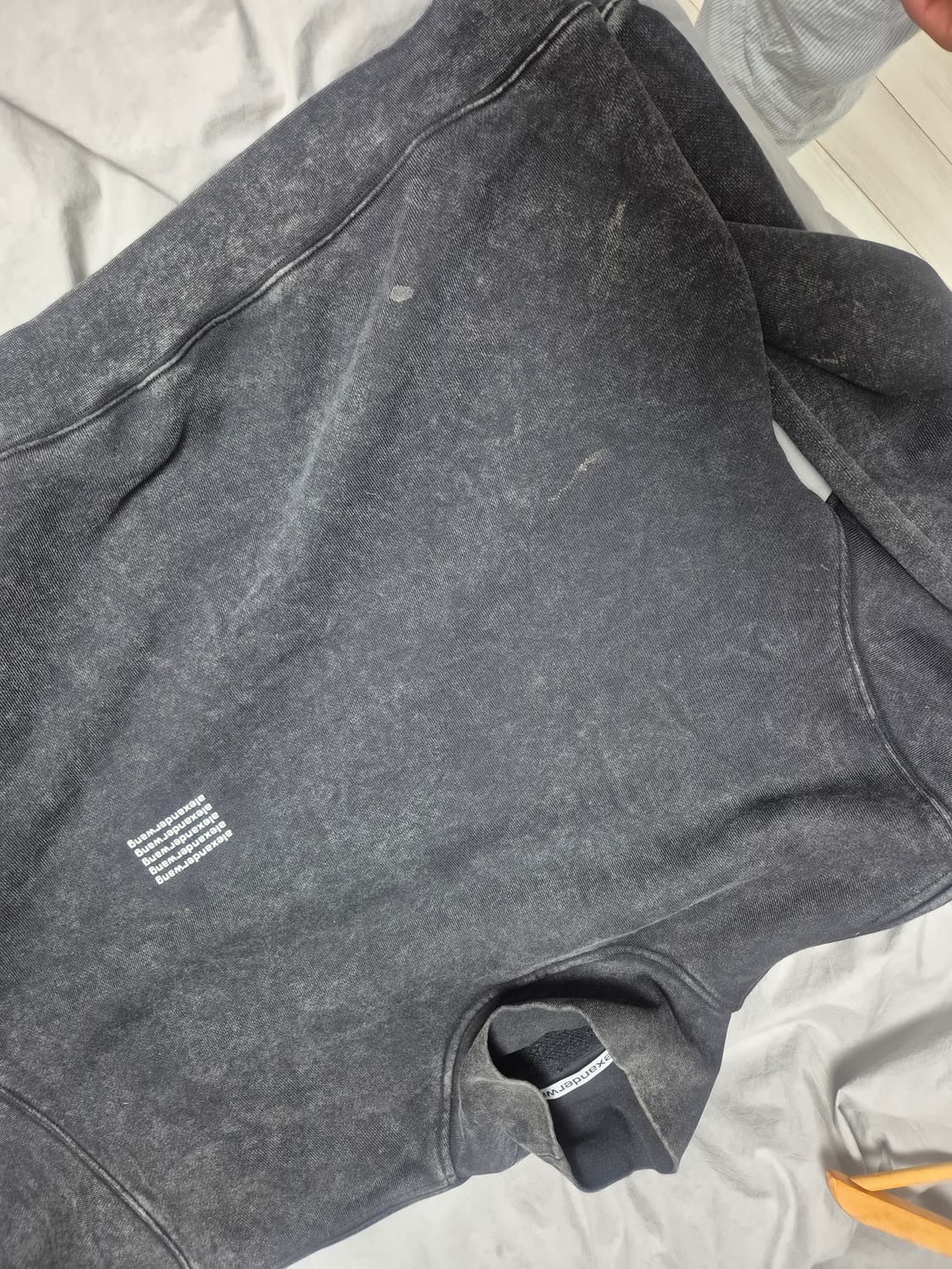 (마지막가격수정)알렉산더왕 애시드 워시 코튼 하이 넥 풀오버 맨투맨 L 상품이미지3