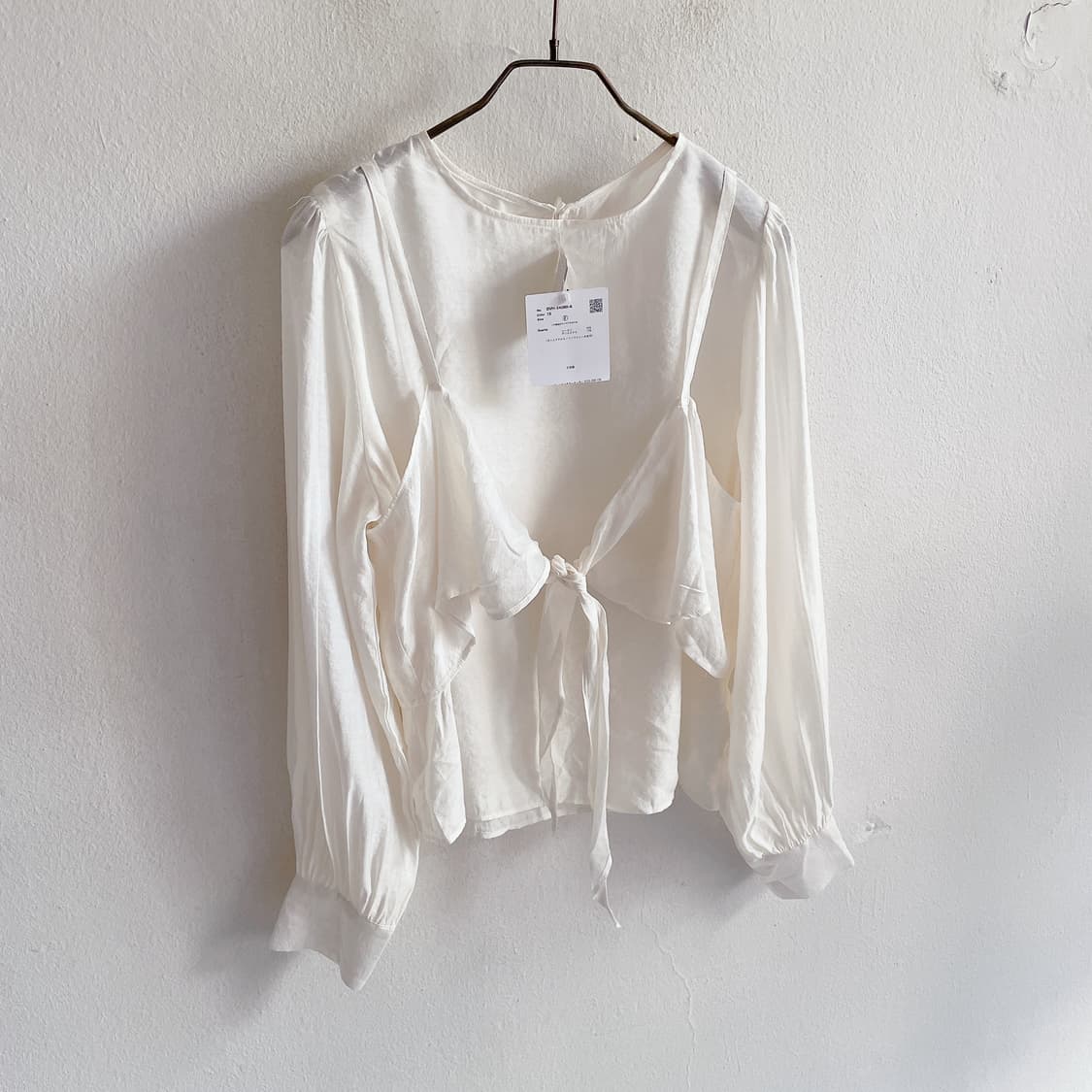 미착용 vis 비스체 도킹 시어 블라우스 상품이미지6