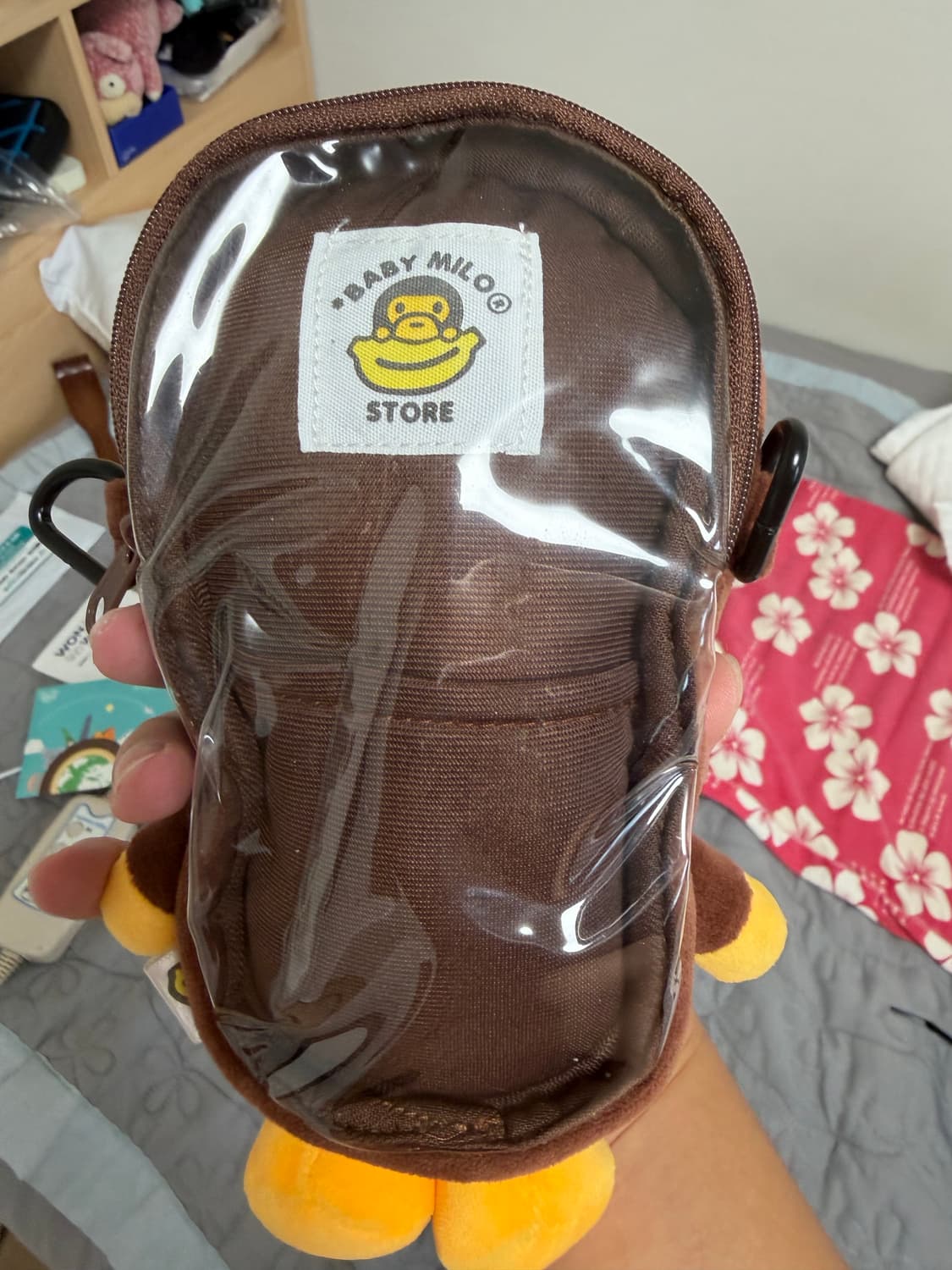 Bape 베이비 마일로 Plush Mobile Bag 상품이미지3