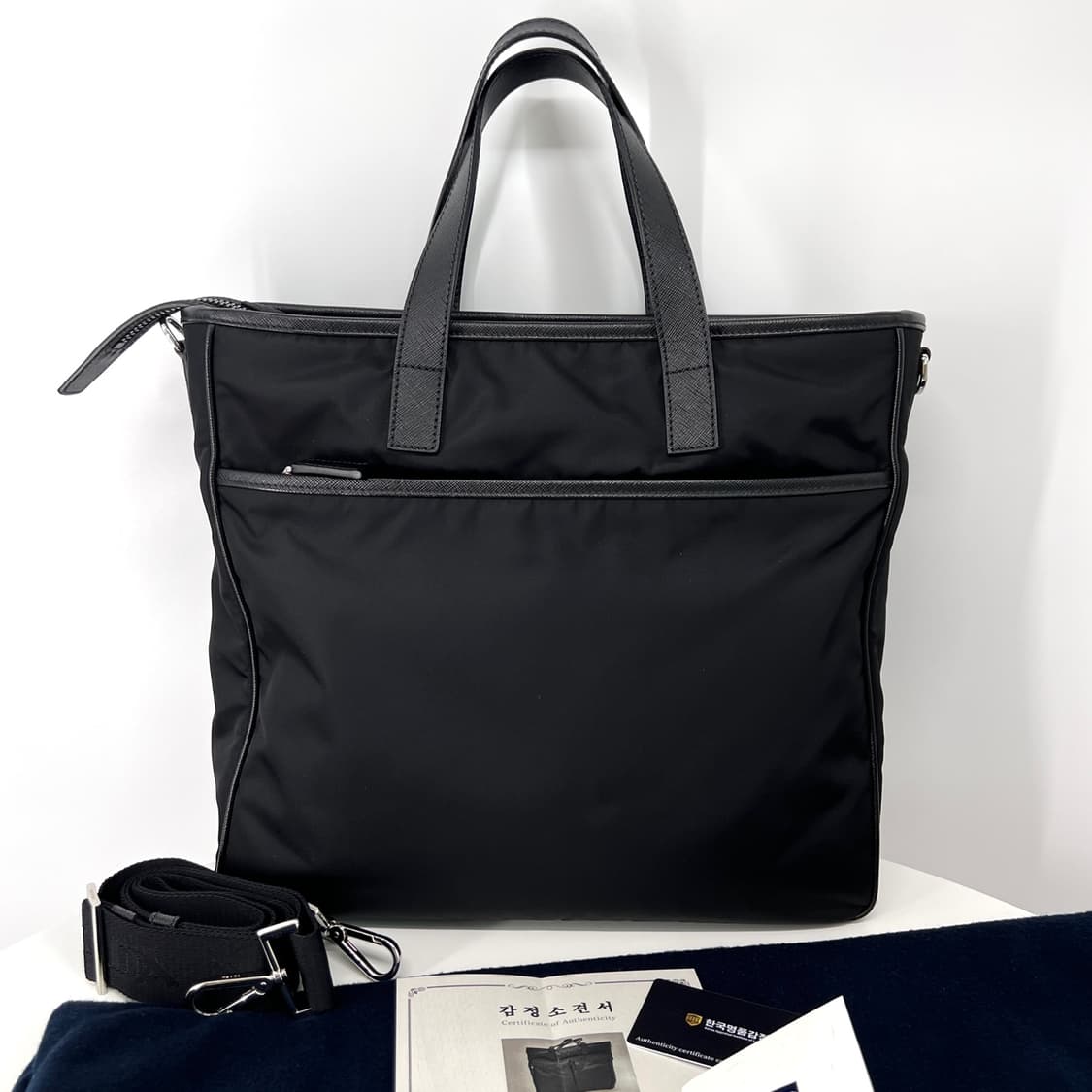 프라다 리나일론 삼각로고 토트백 & 숄더백 블랙 (2VG860) 상품이미지4