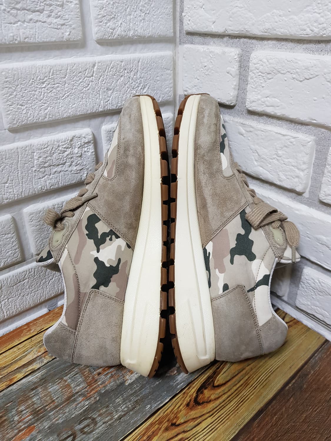 [7/260/정품] 프라다 카모 스웨이드 스니커즈 상품이미지6