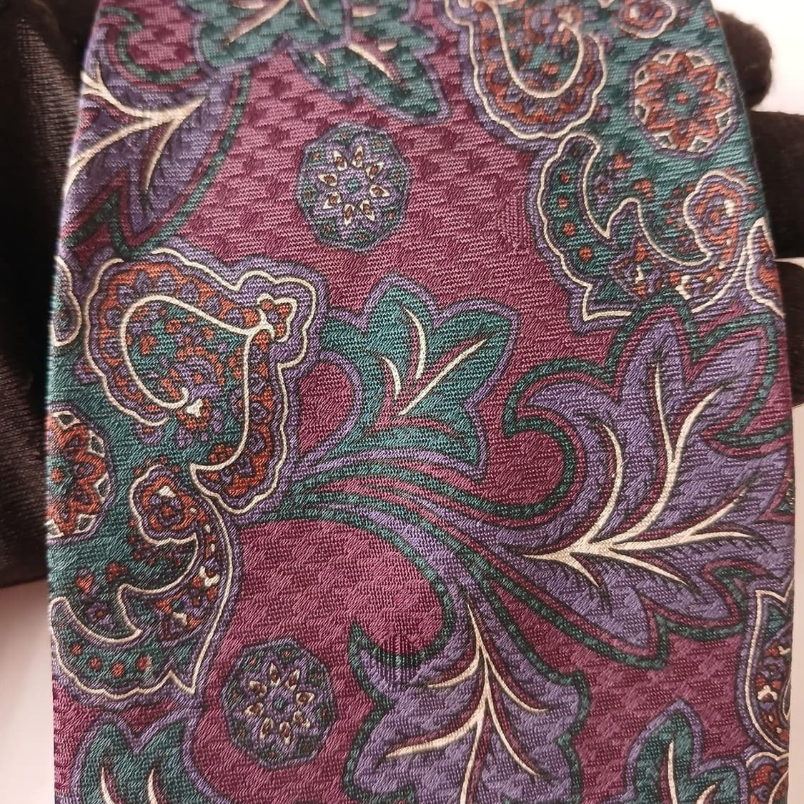 던힐 실크 버건디 페이즐리 패턴 넥타이 9.2cm A+등급 A19397
 상품이미지8