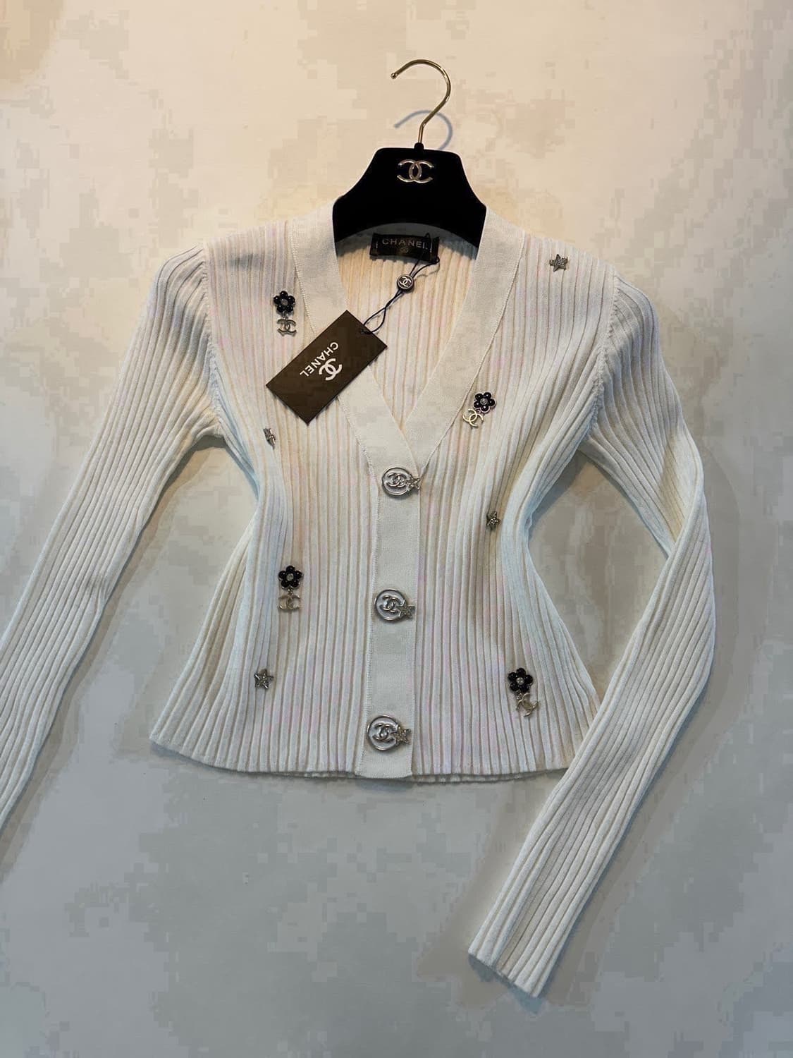 (새상품)샤넬장식가디건 상품이미지3