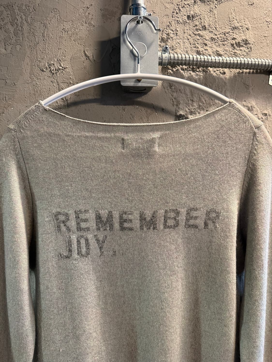 S 자딕앤볼테르 캐시미어 레터링 니트 세이지그린 상품이미지5