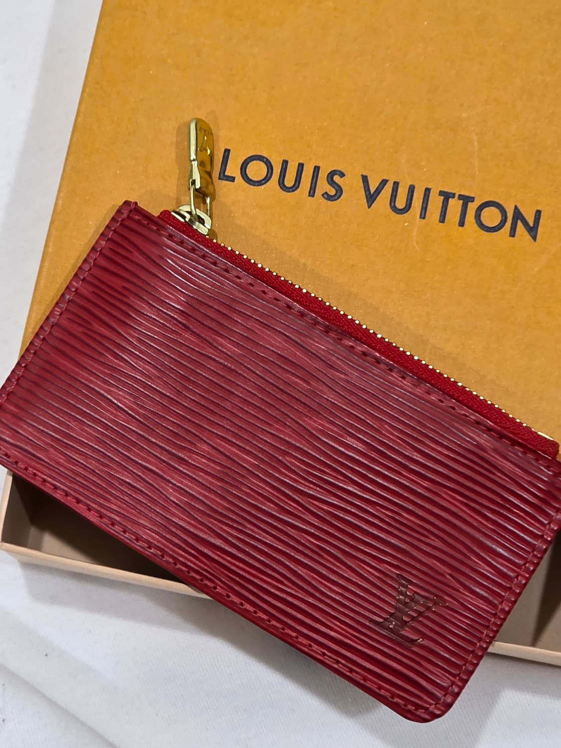 루이비통 에삐 포쉐트 클레 레드 (M6380E) 카드지갑 겸용 상품이미지1