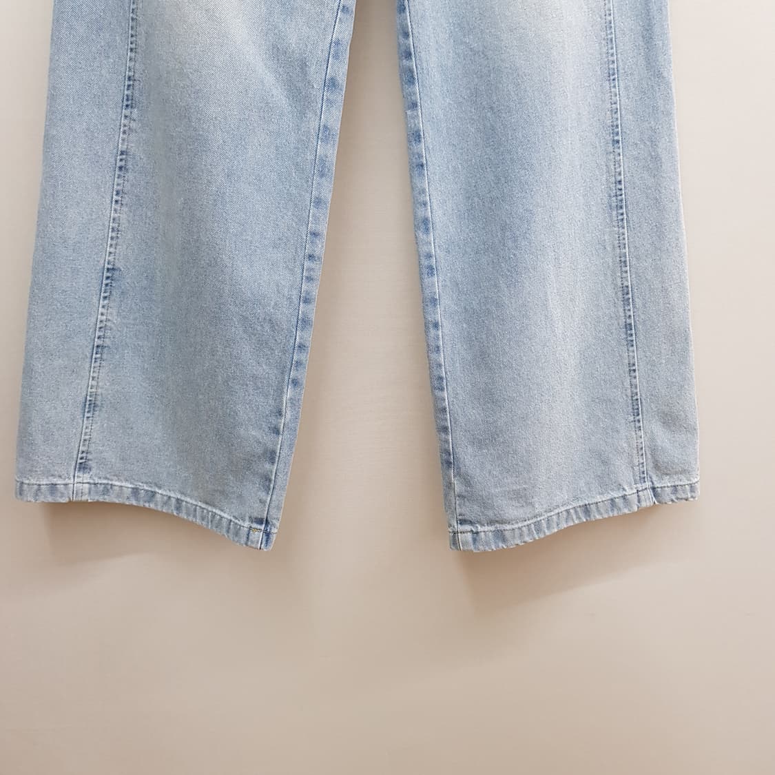 한섬 SJSJ 2025 내추럴 워싱 와이드 데님 팬츠 61-90사이즈 상품이미지4