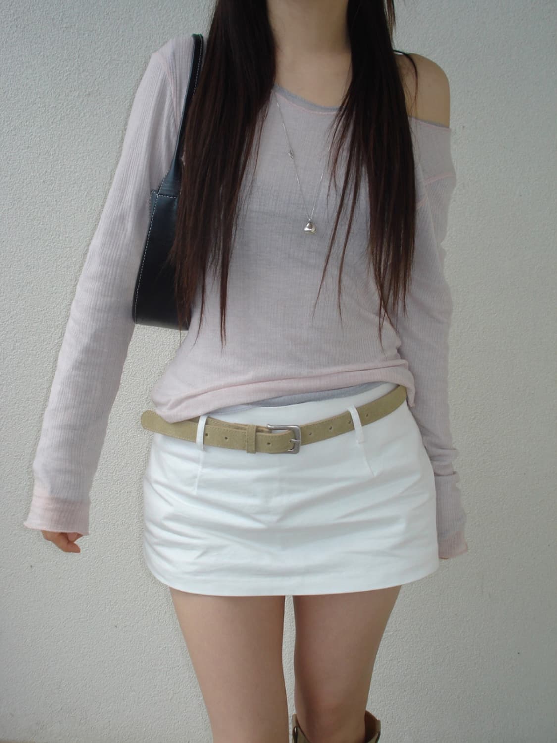 아워캐비넷 엔젤 브이넥 티셔츠 (1번시착)(free) 상품이미지5