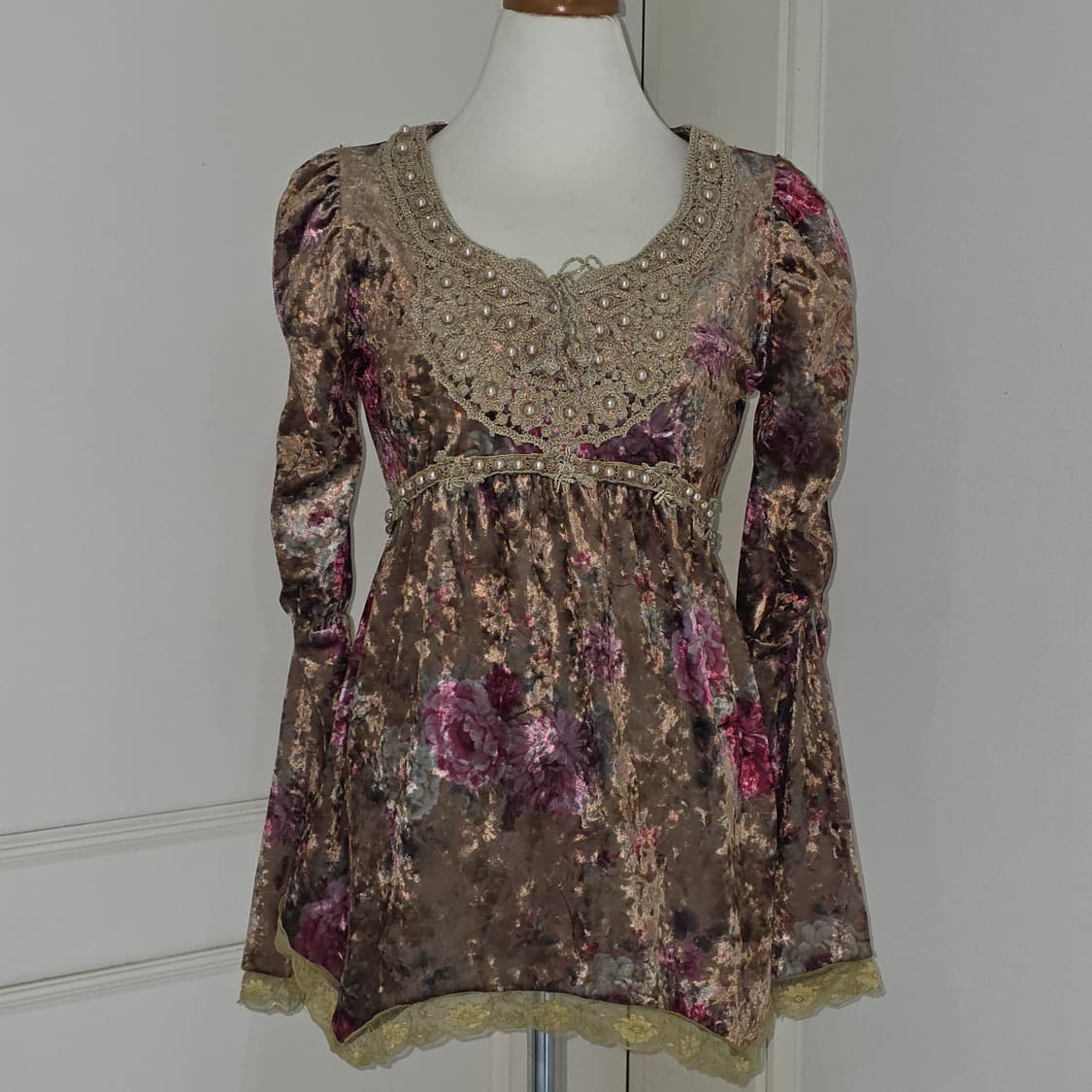 일본빈티지)페어리st 모리걸 벨벳 로즈 플로럴 글리터 레이스퍼프 블라우스 상품이미지1