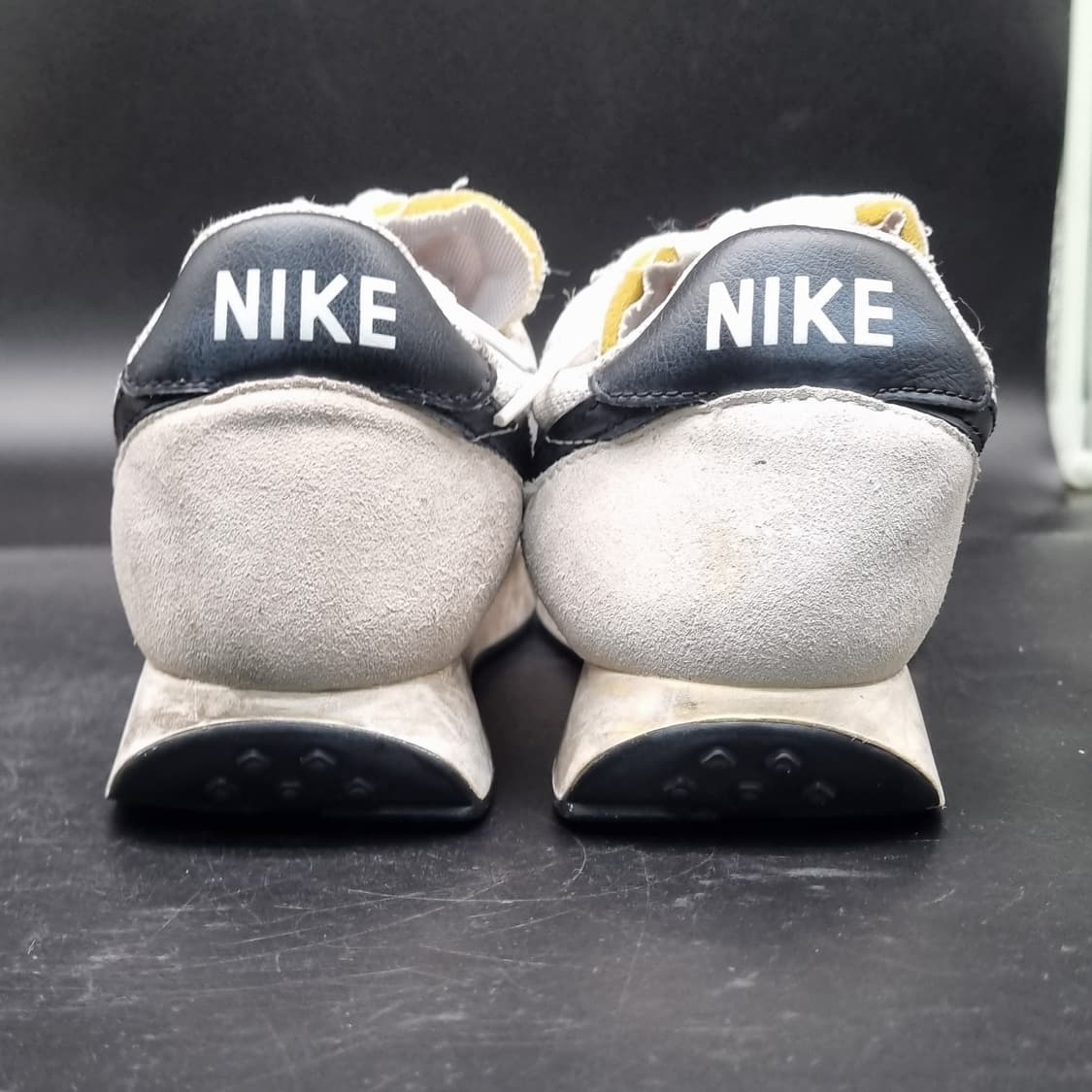 나이키 테일윈드79 스니커즈 250 상품이미지4