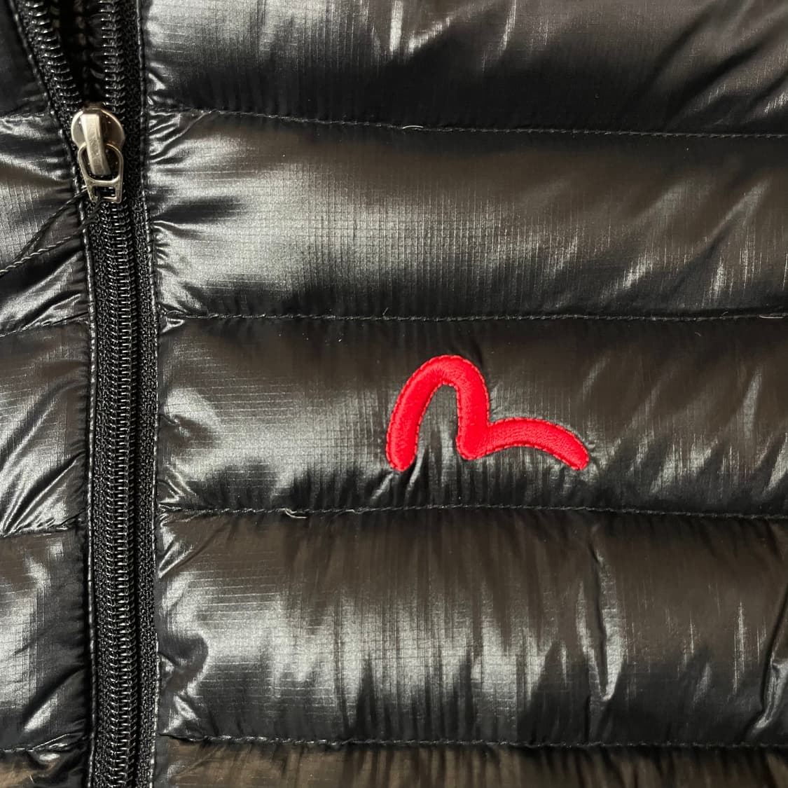 에비수 레드로고 블랙 구스다운 후드 경량 패딩 S 상품이미지4