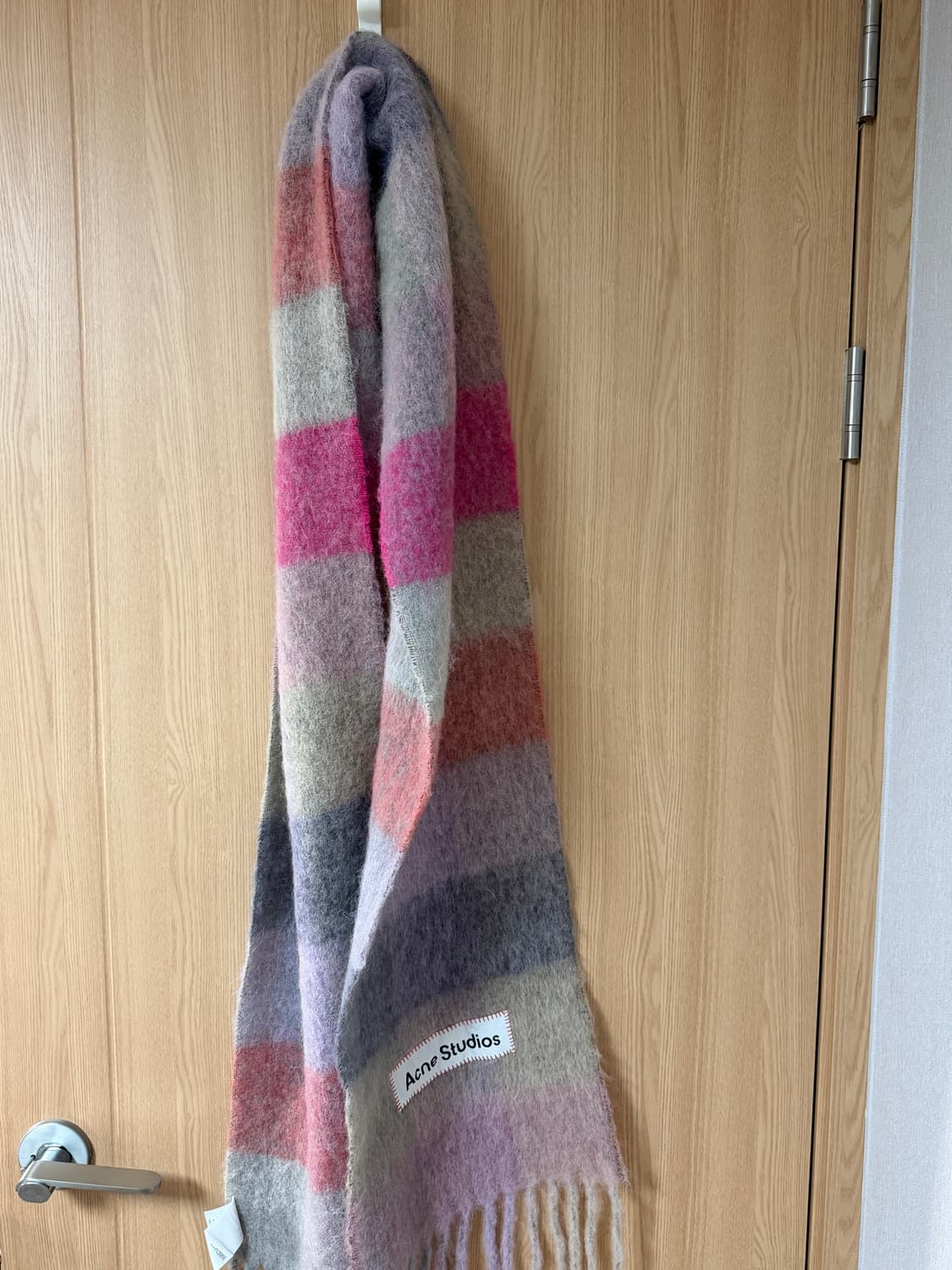 아크네 스튜디오 모헤어 체크 머플러 상품이미지3