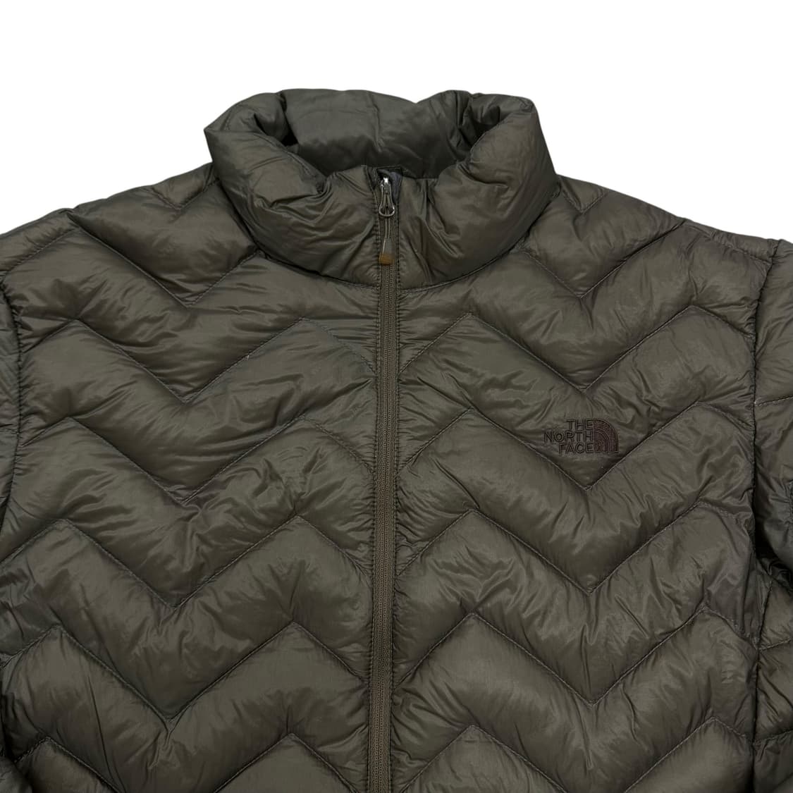 노스페이스 경량 구스다운 패딩 상품이미지2