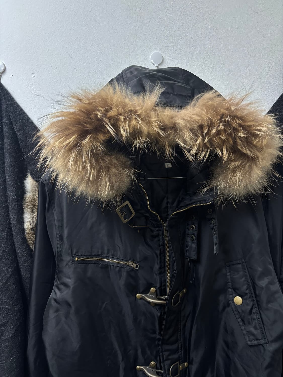 “Vintage”00’s Mood NeckBuckle Long Padde 상품이미지9