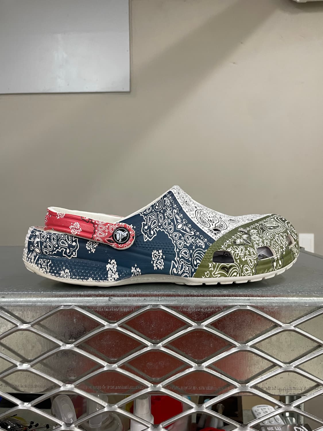 크록스 반다나 클로그 멀티 M10 상품이미지4