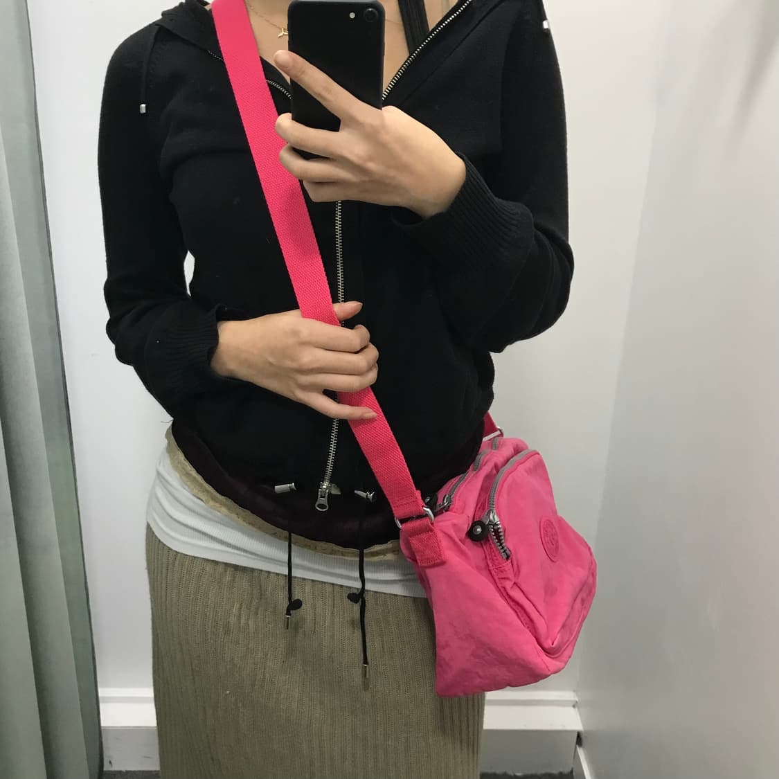 키플링 핑크 크로스백 상품이미지2