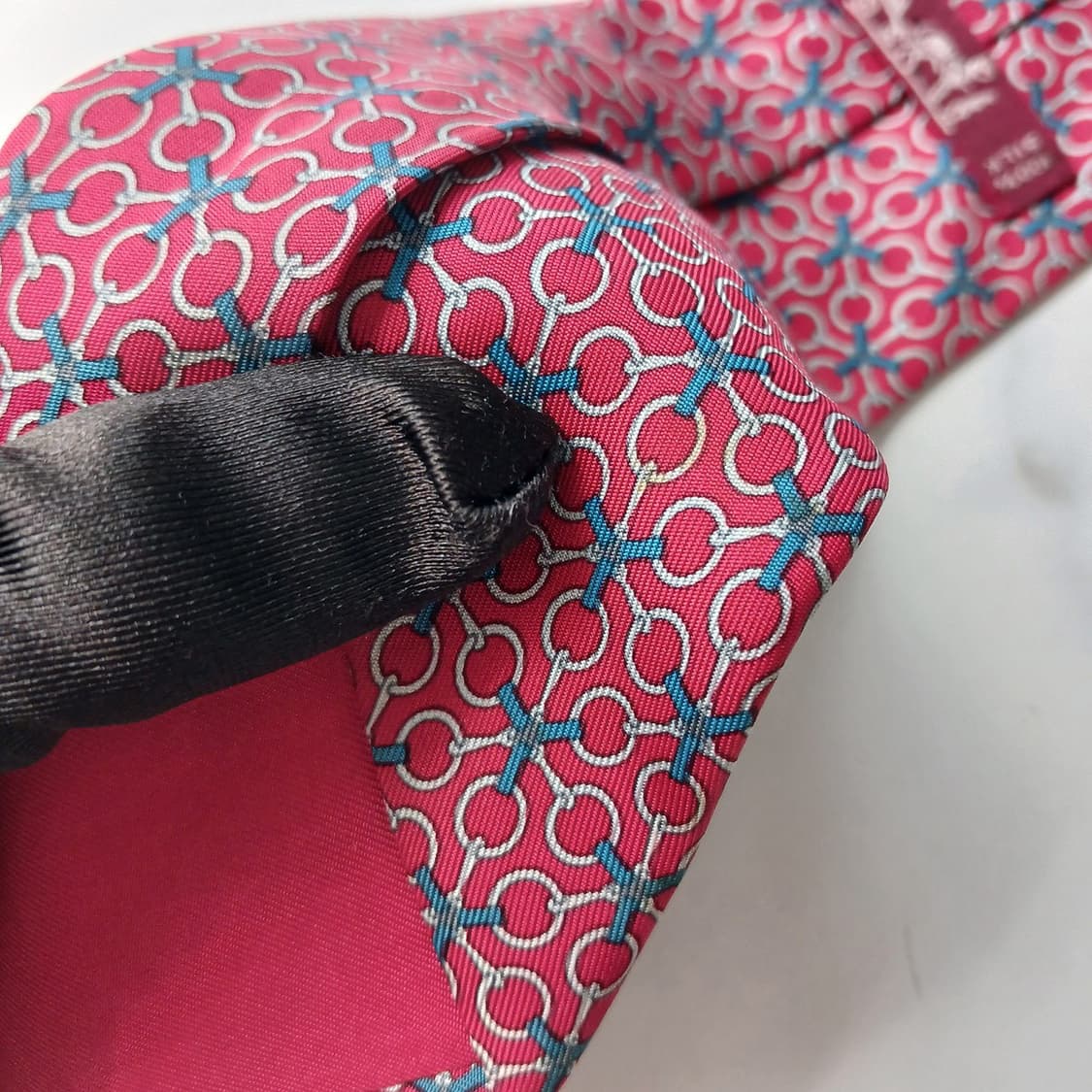 에르메스 실크 레드 체인 패턴 넥타이 8.5cm A등급 E949
 상품이미지9