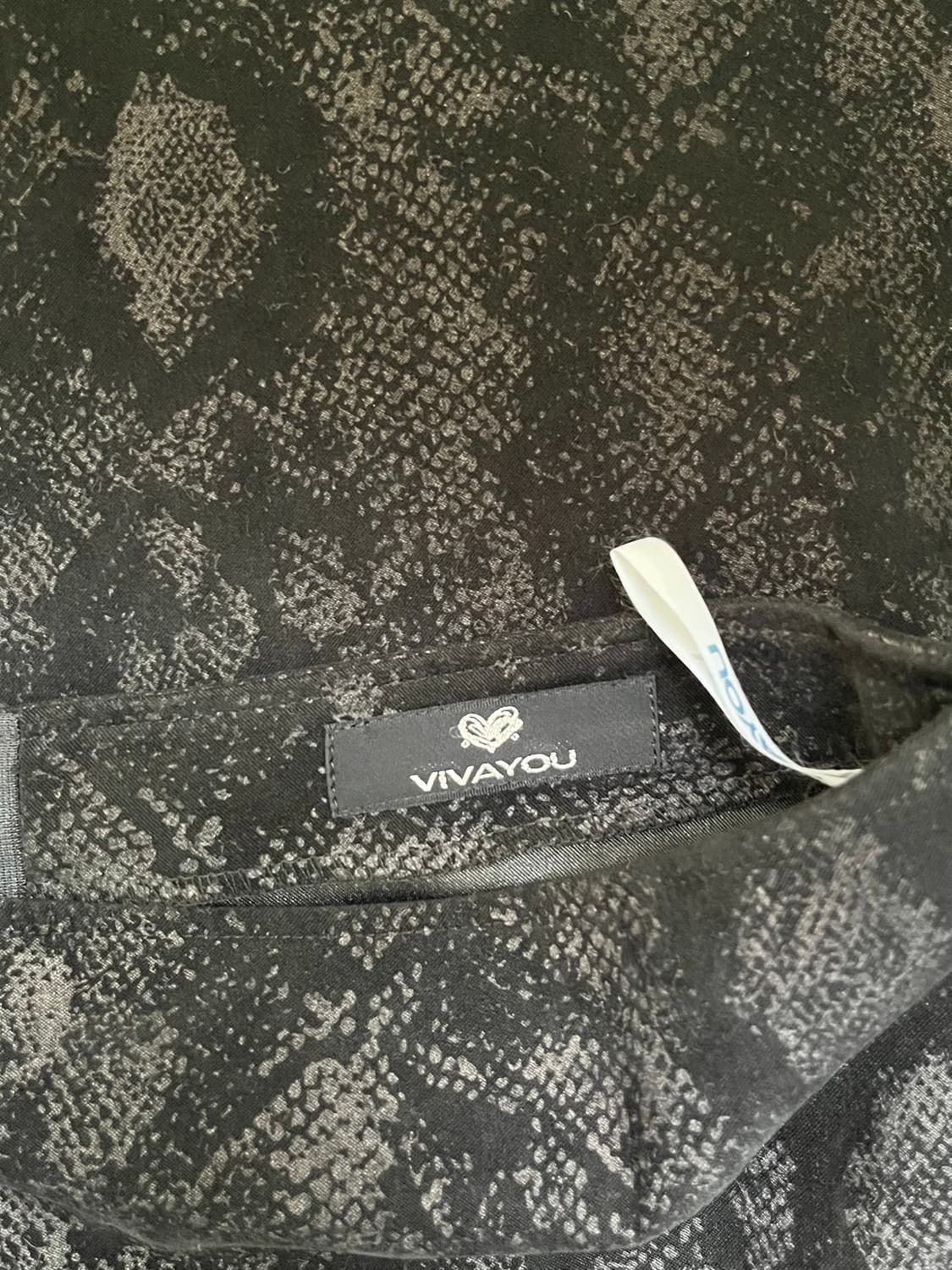 VIVAYOU 블랙 트임 미디스커트 상품이미지4