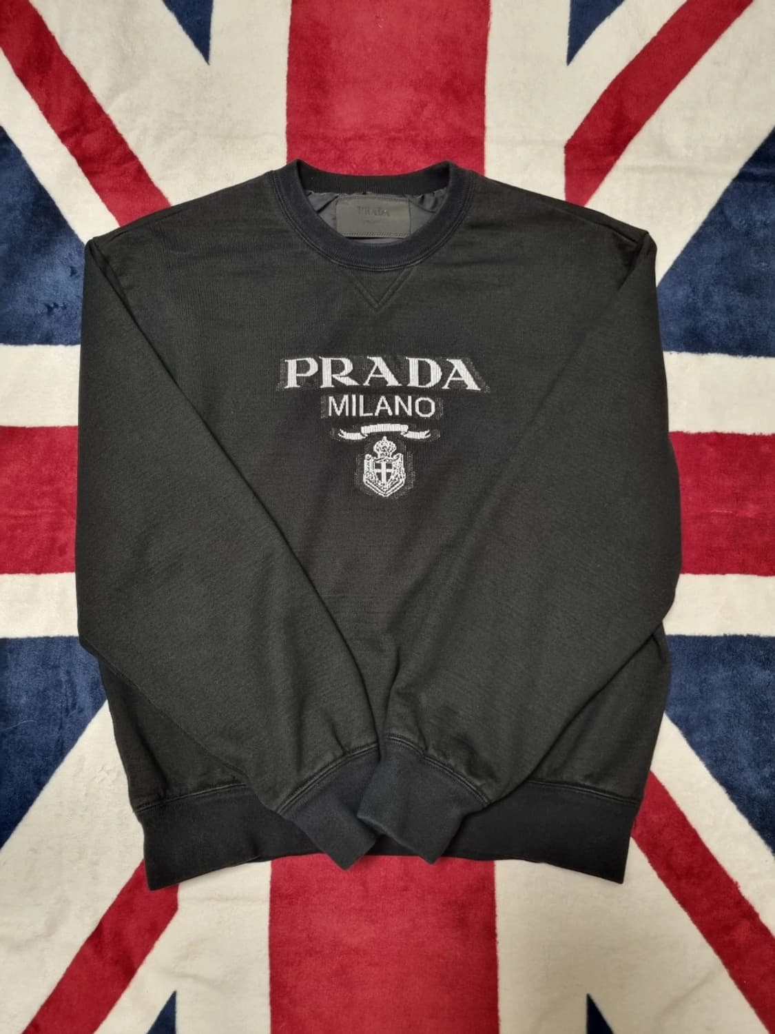 프라다 밀라노 블랙 맨투맨  상품이미지1