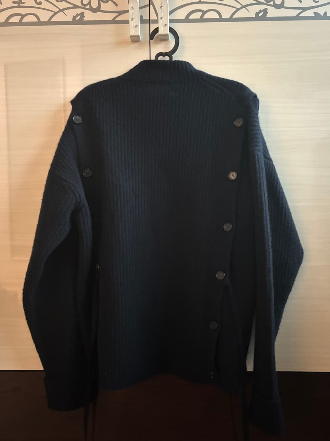 SETCHU 버튼 울 캐시미어 점퍼 스웨터 네이비 상품이미지5