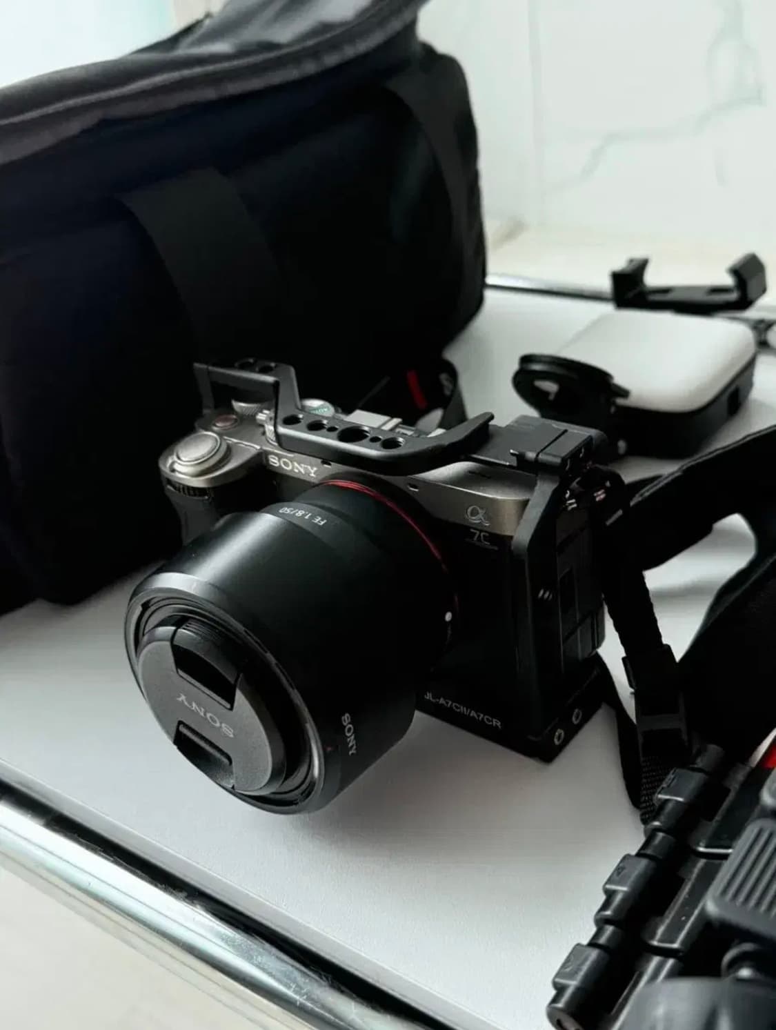 Sony A7C2 + 소니 50mm 단렌즈 + 악세사리 상품이미지1