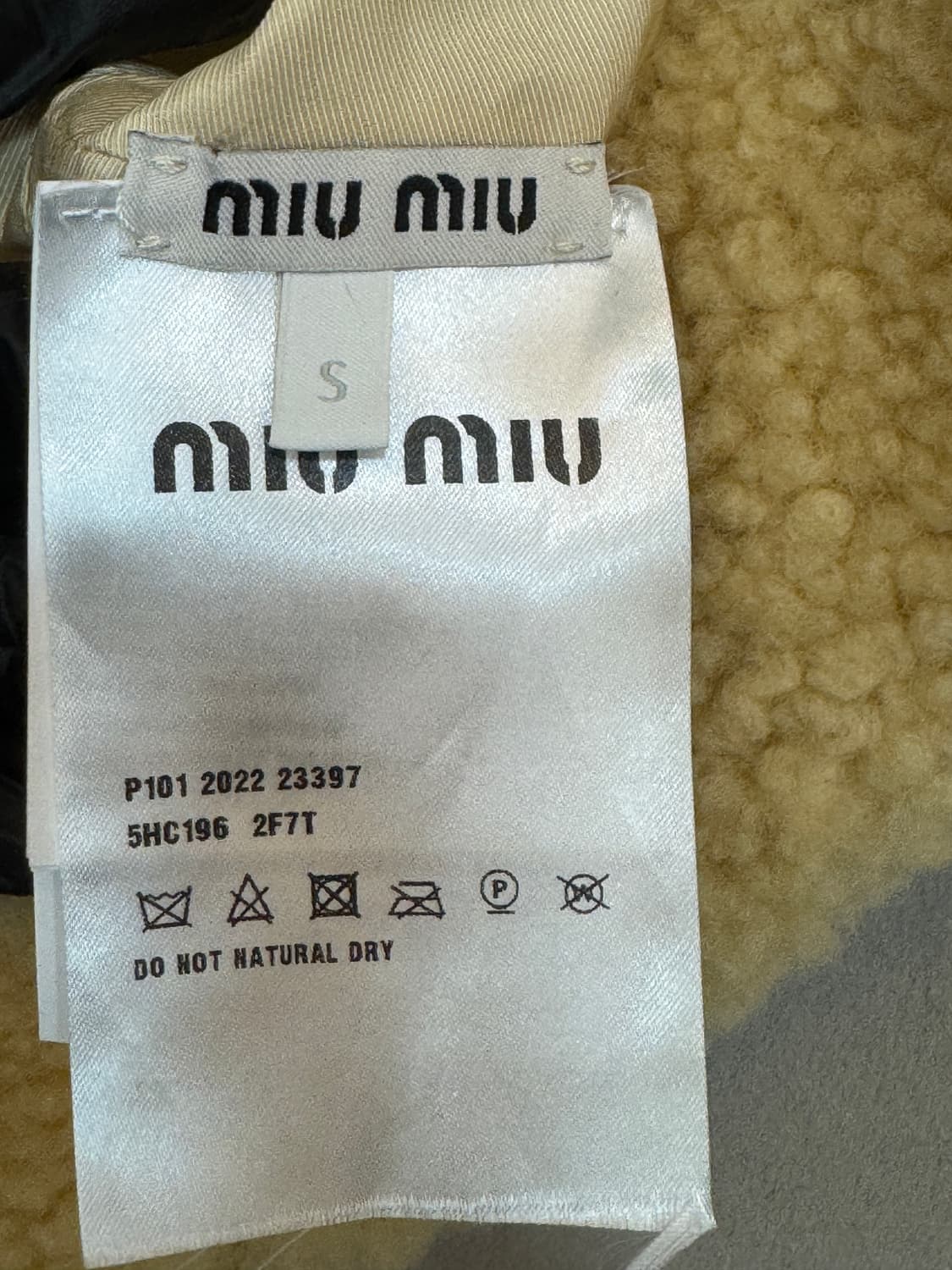 미우미우 시어링 버킷햇 상품이미지3