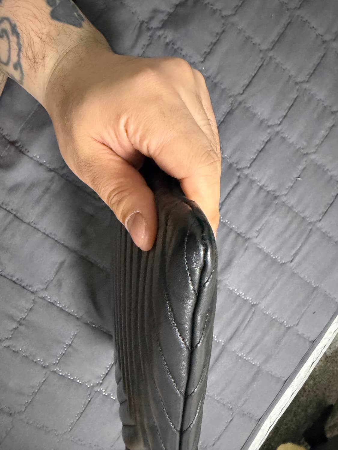 생로랑 클러치 팝니다 상품이미지3