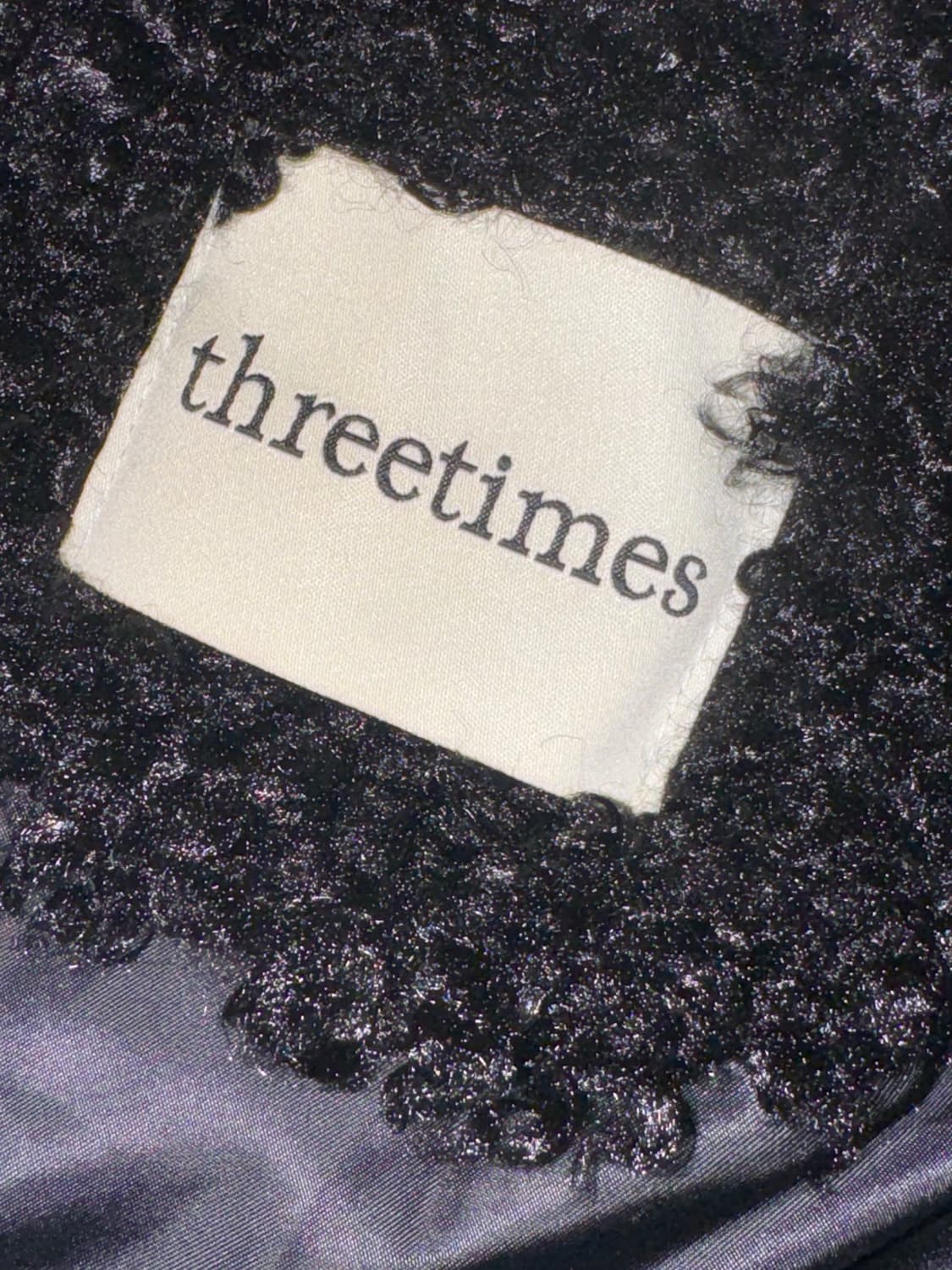 쓰리타임즈 플러피 크롭 퍼자켓 블랙 상품이미지2