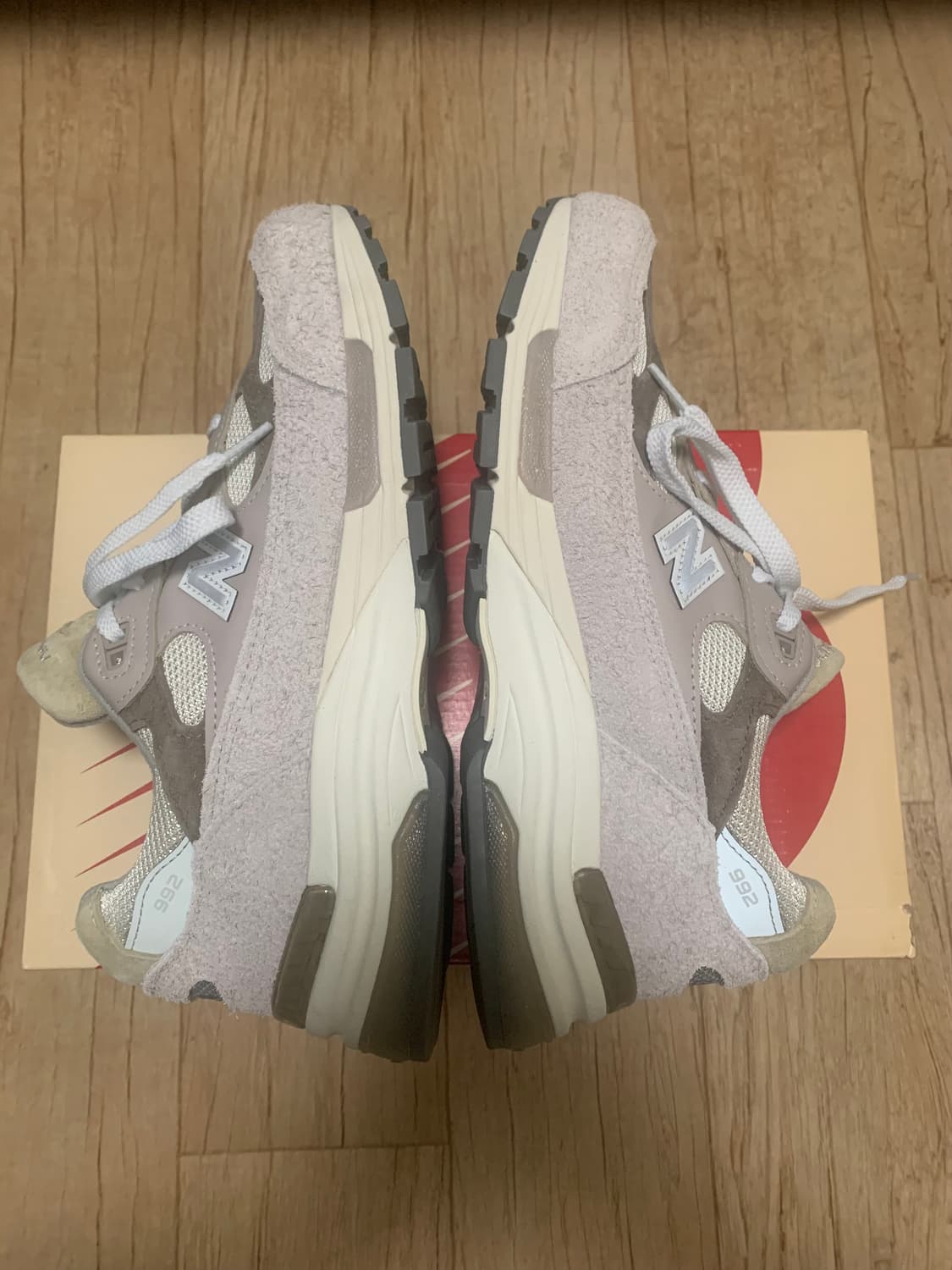 [265] 뉴발란스 992 메이드 인 USA 문락 머쉬룸 상품이미지8