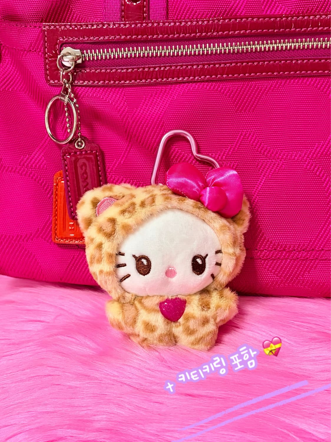 💖키치템) Coach 코치 시그니처 숄더백 핫핑크 상품이미지6