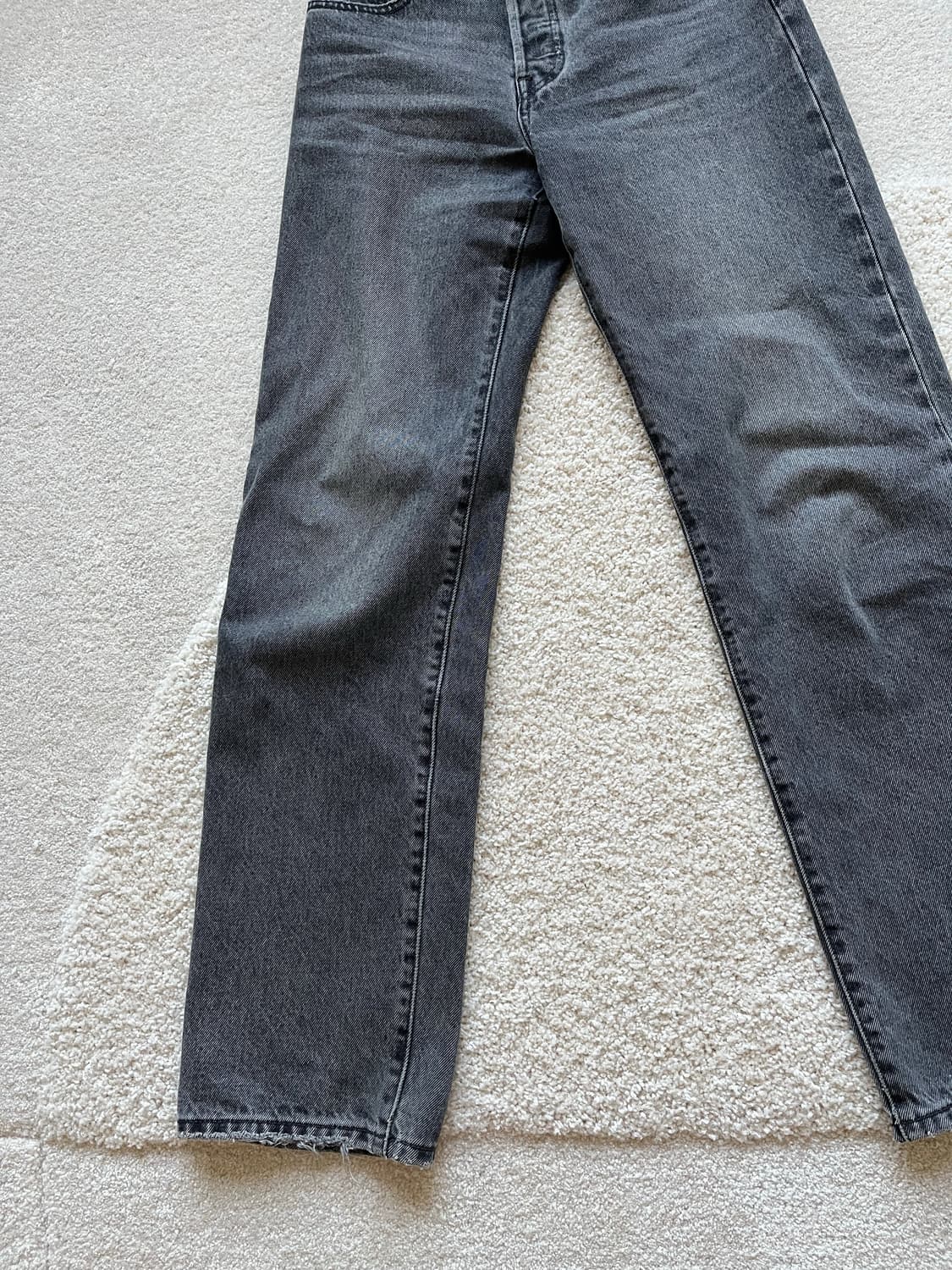 Levi's 501 프리미엄 그레이 워싱 스트레이트 데님 (24-25) 상품이미지4