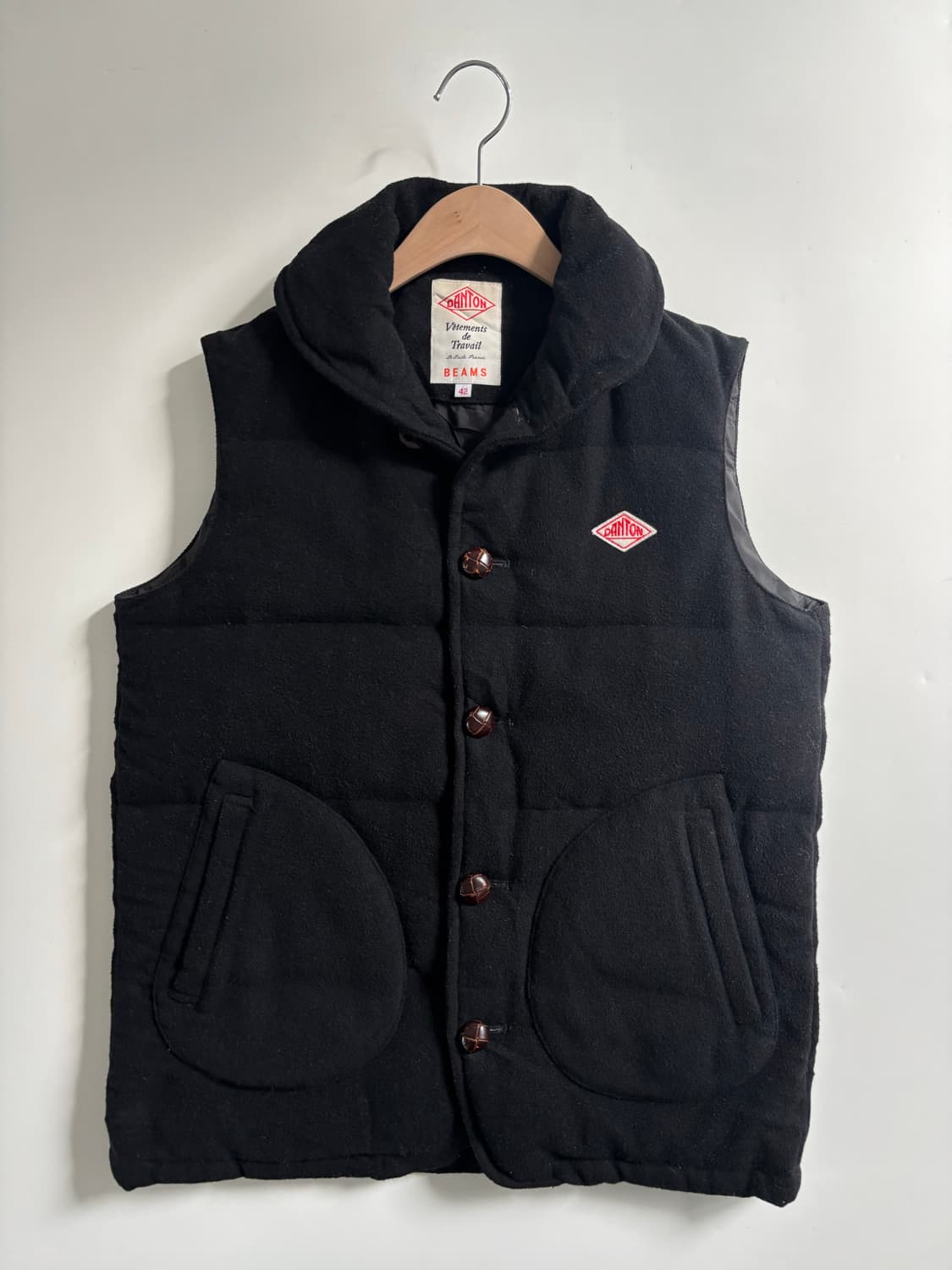 Danton x BEAMS 단톤 x 빔즈 울 다운 베스트  상품이미지1