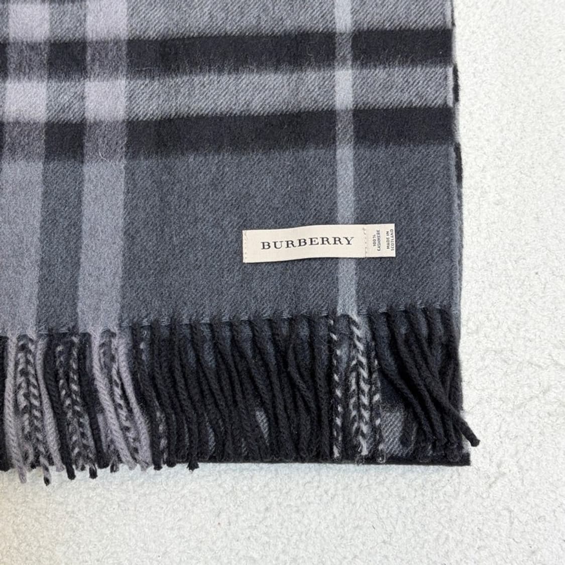 BURBERRY 체크 100% 캐시미어 머플러 상품이미지4