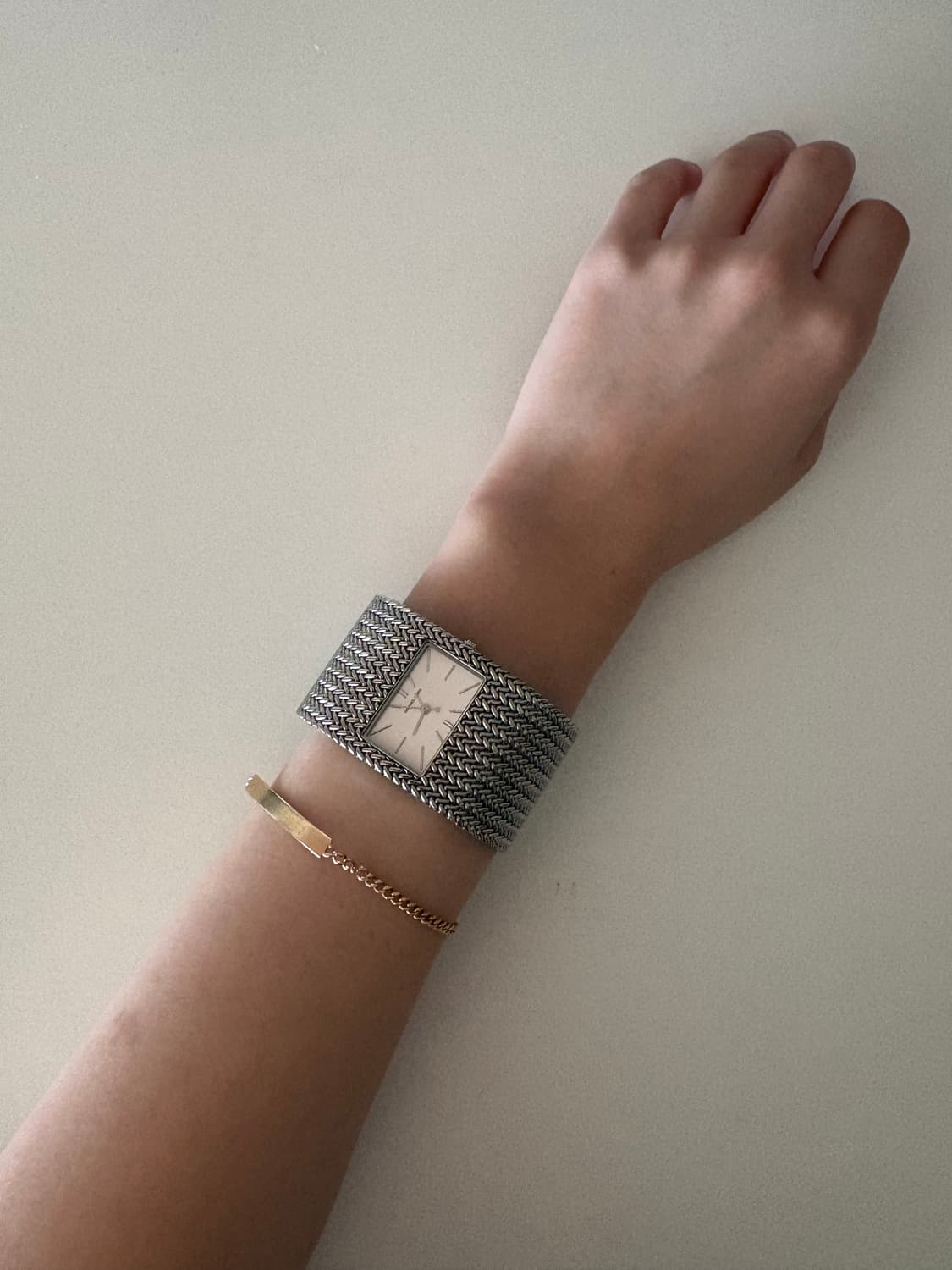 마이클코어스 메탈 뱅글 시계 상품이미지2