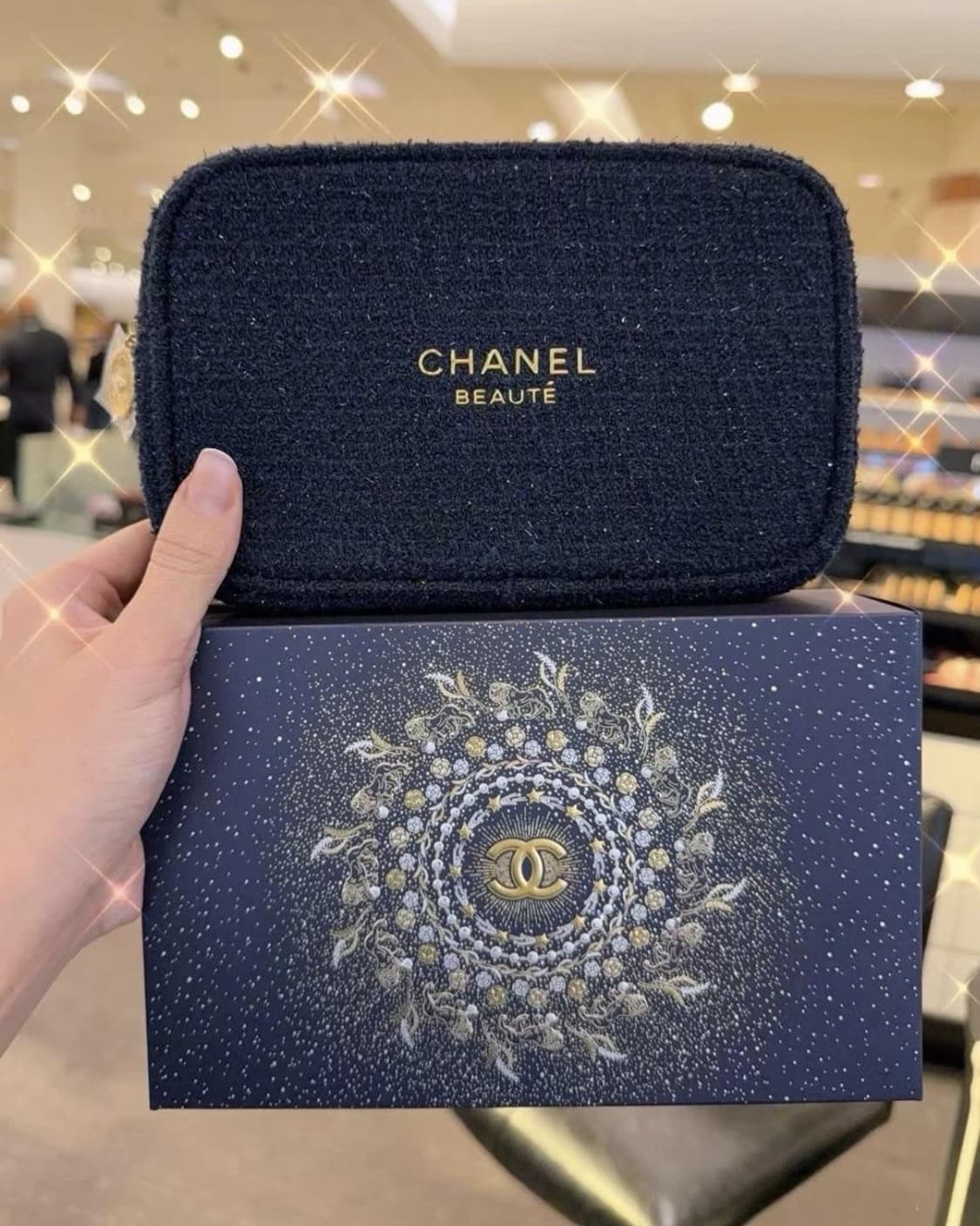 샤넬 2025 크리스마스 파우치 상품이미지5