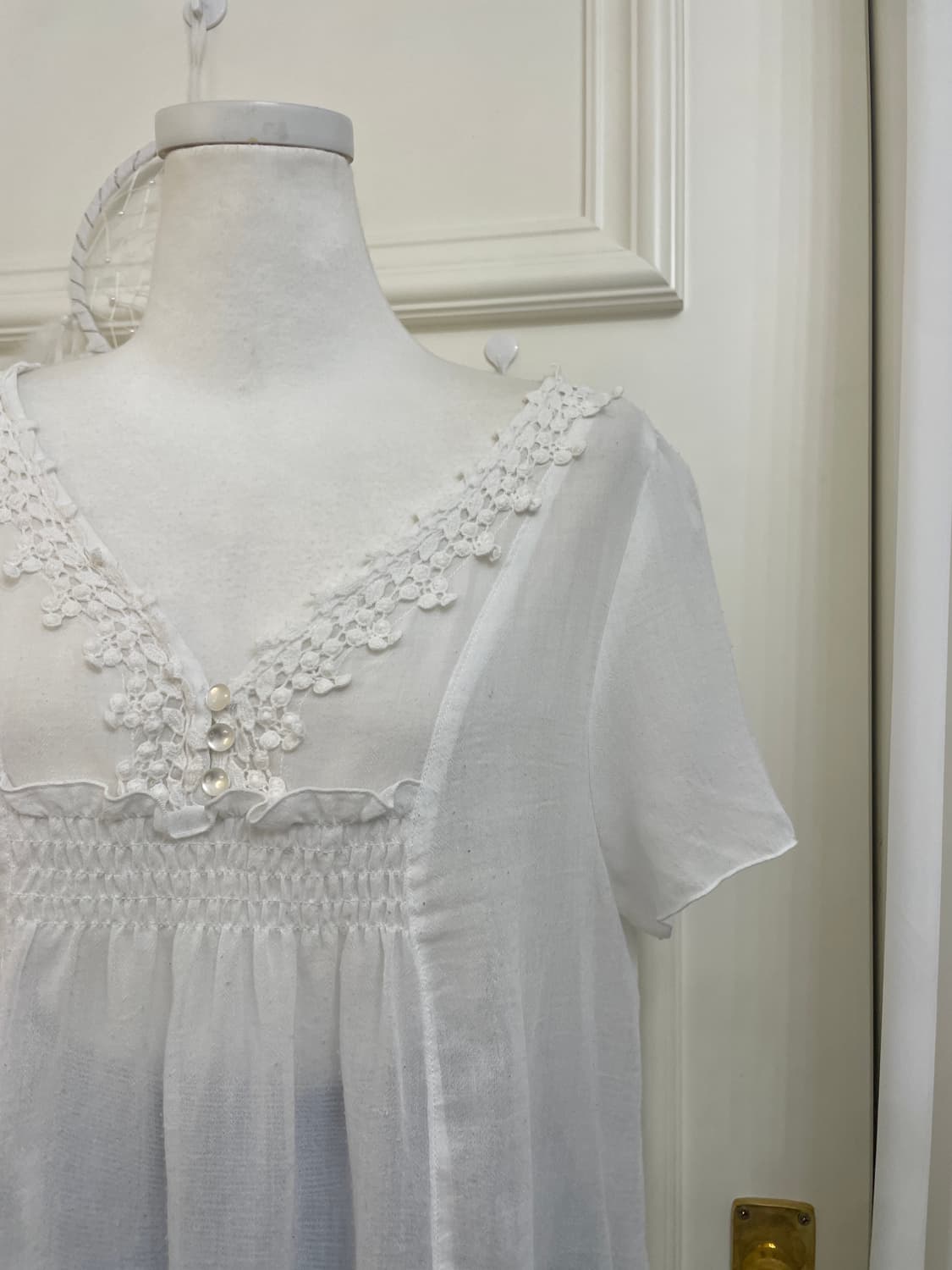 white lace point shirring mori blouse 상품이미지8