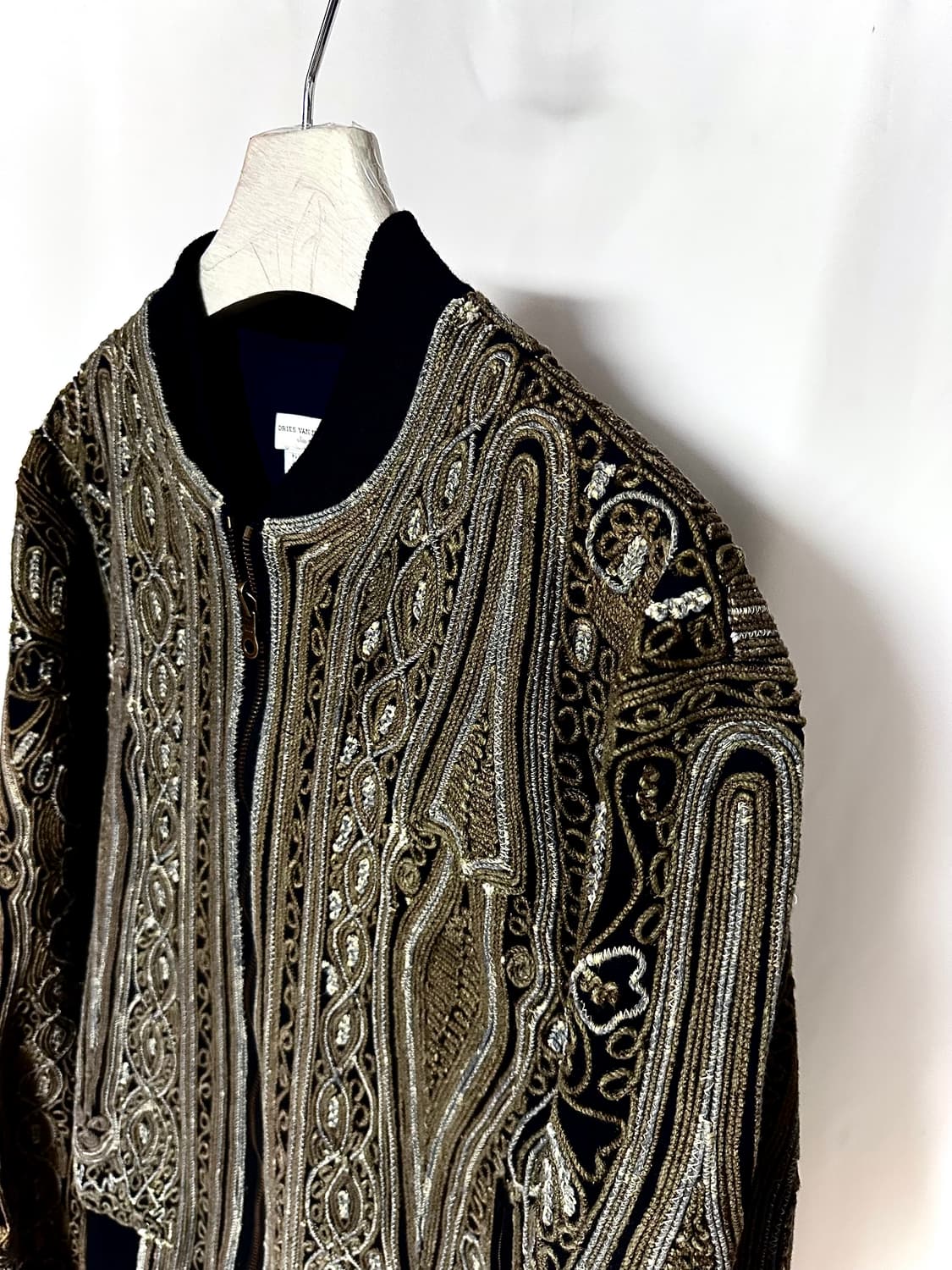 드리스반노튼 15s ’Embroidered‘ Bomber 자켓 상품이미지2