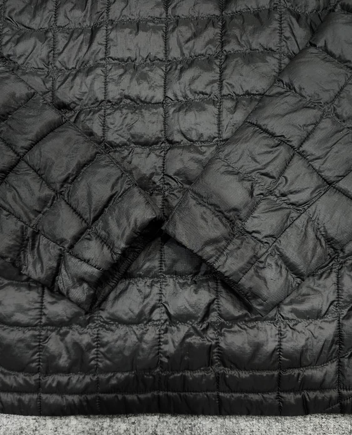 노스페이스 써모볼 경량패딩 S 상품이미지6