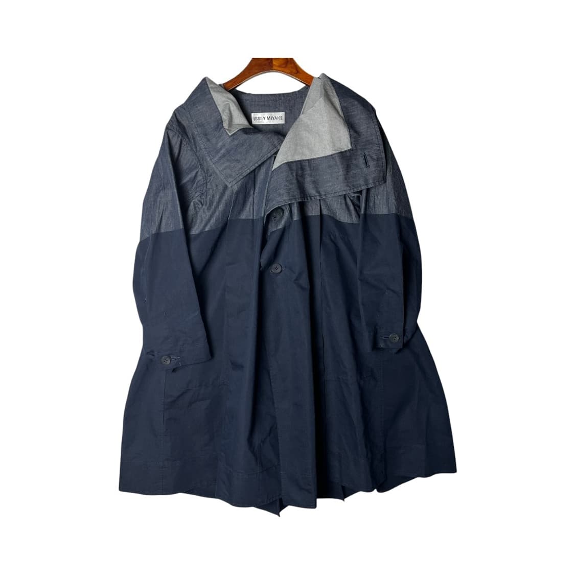 [Issey Miyake] 이세이미야케 투톤 윈드코트 상품이미지1