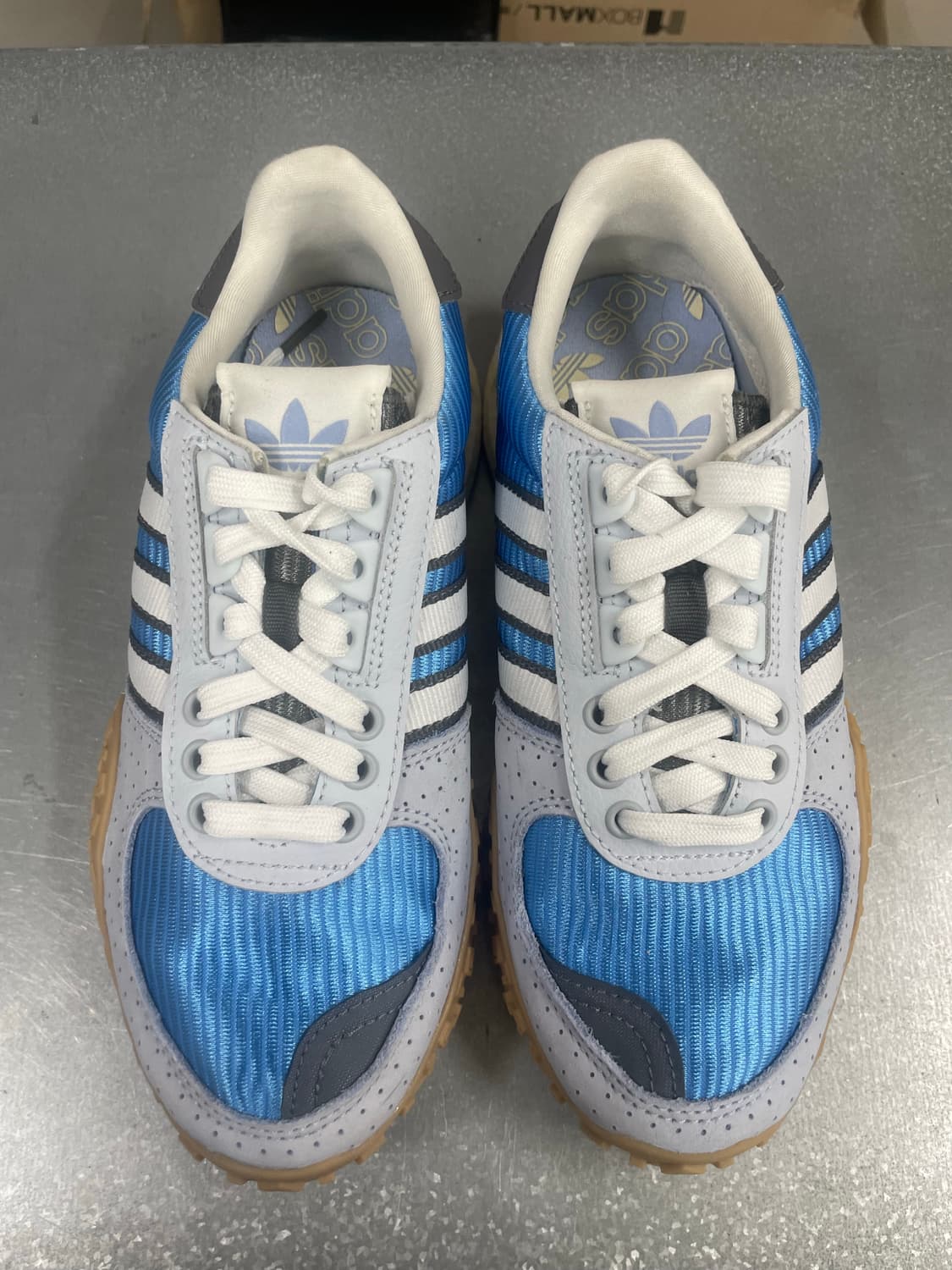 아디다스 레트로피 E5 부스트 225 상품이미지5