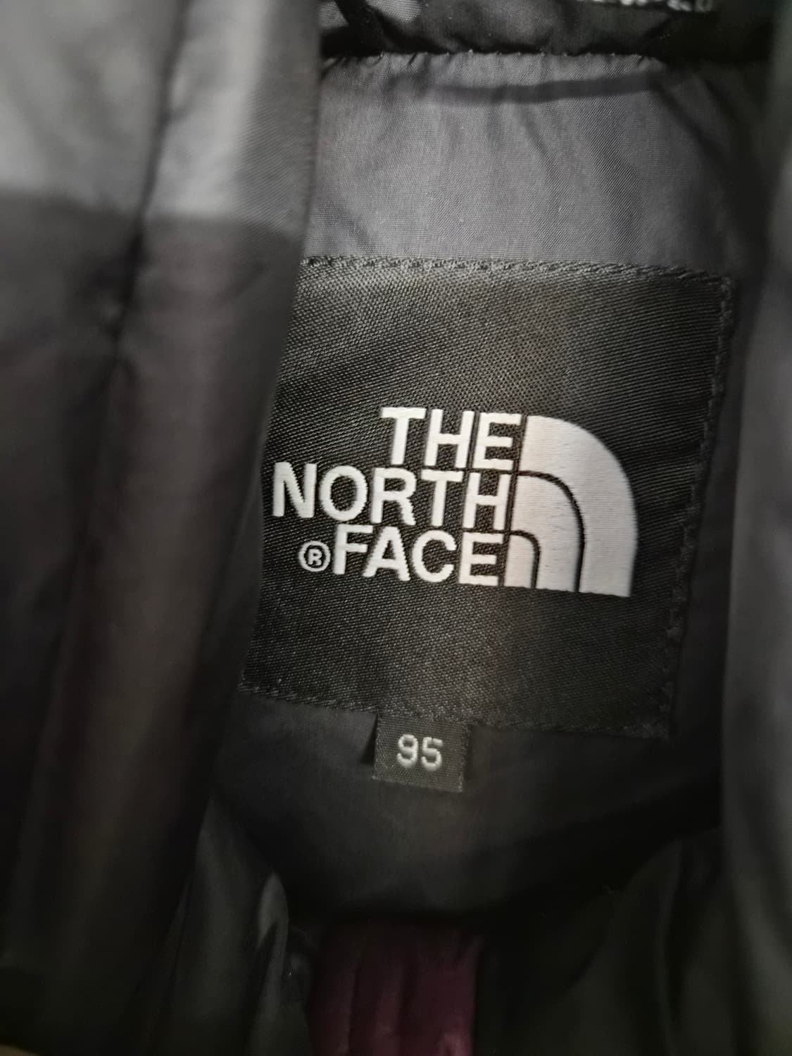 95) 노스페이스 눕시 퍼플/블랙 패딩 팝니다 상품이미지5