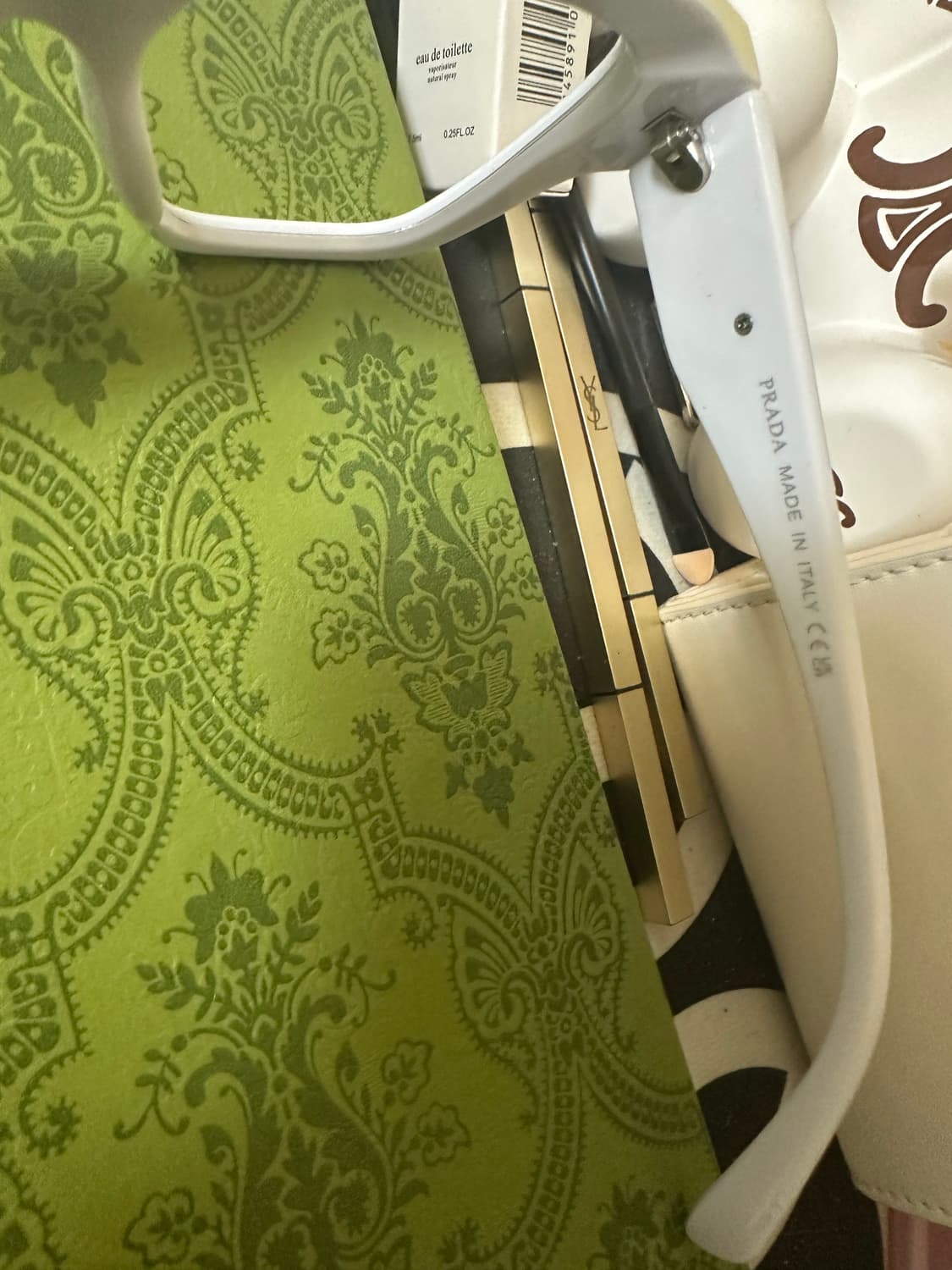 프라다 화이트 뿔테 안경 상품이미지6