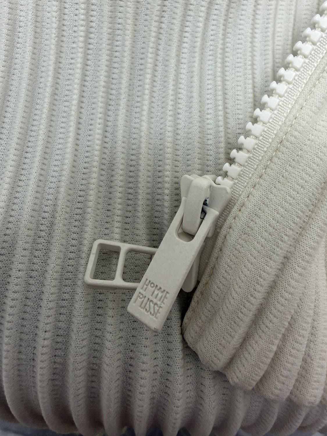 [4] 이세이미야케 옴므플리세 후드집업 아이보리  상품이미지5