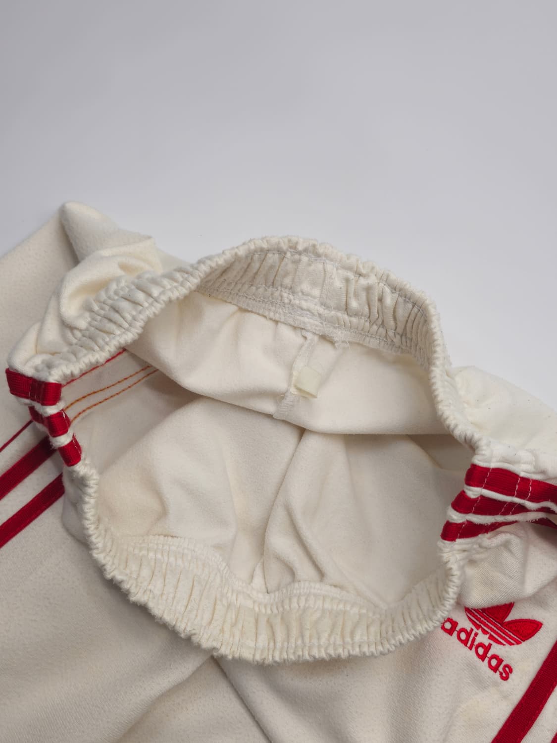 아디다스 아이보리x레드 트랙팬츠 트레이닝 저지 와이드 바지 상품이미지5