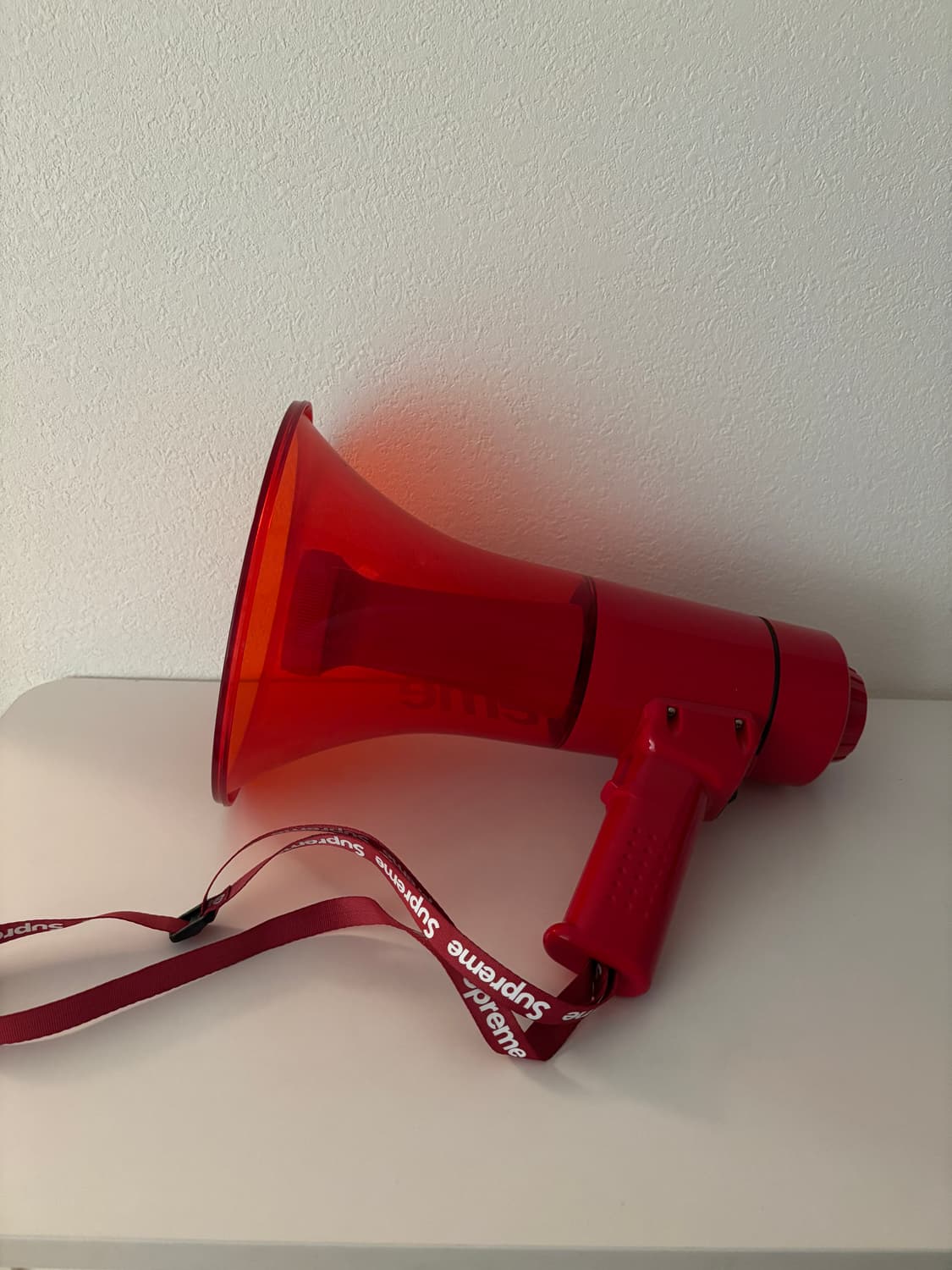 21fw 슈프림 파일 워터프루프 메가폰 확성기 레드 상품이미지4