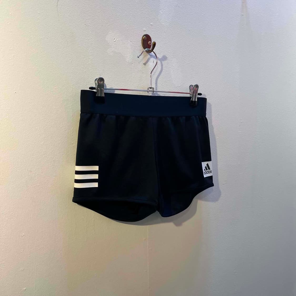 [150] 아디다스 블랙 숏 돌핀팬츠 상품이미지3