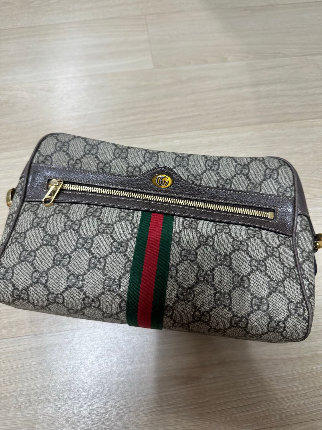 구찌 오피디아 GG 슈프림 크로스백 상품이미지1