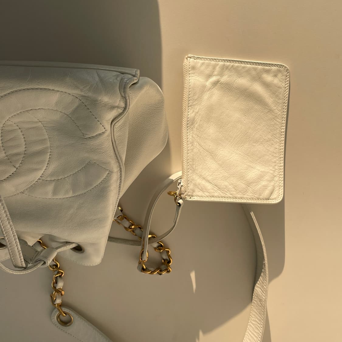 샤넬 화이트 버킷백 상품이미지2